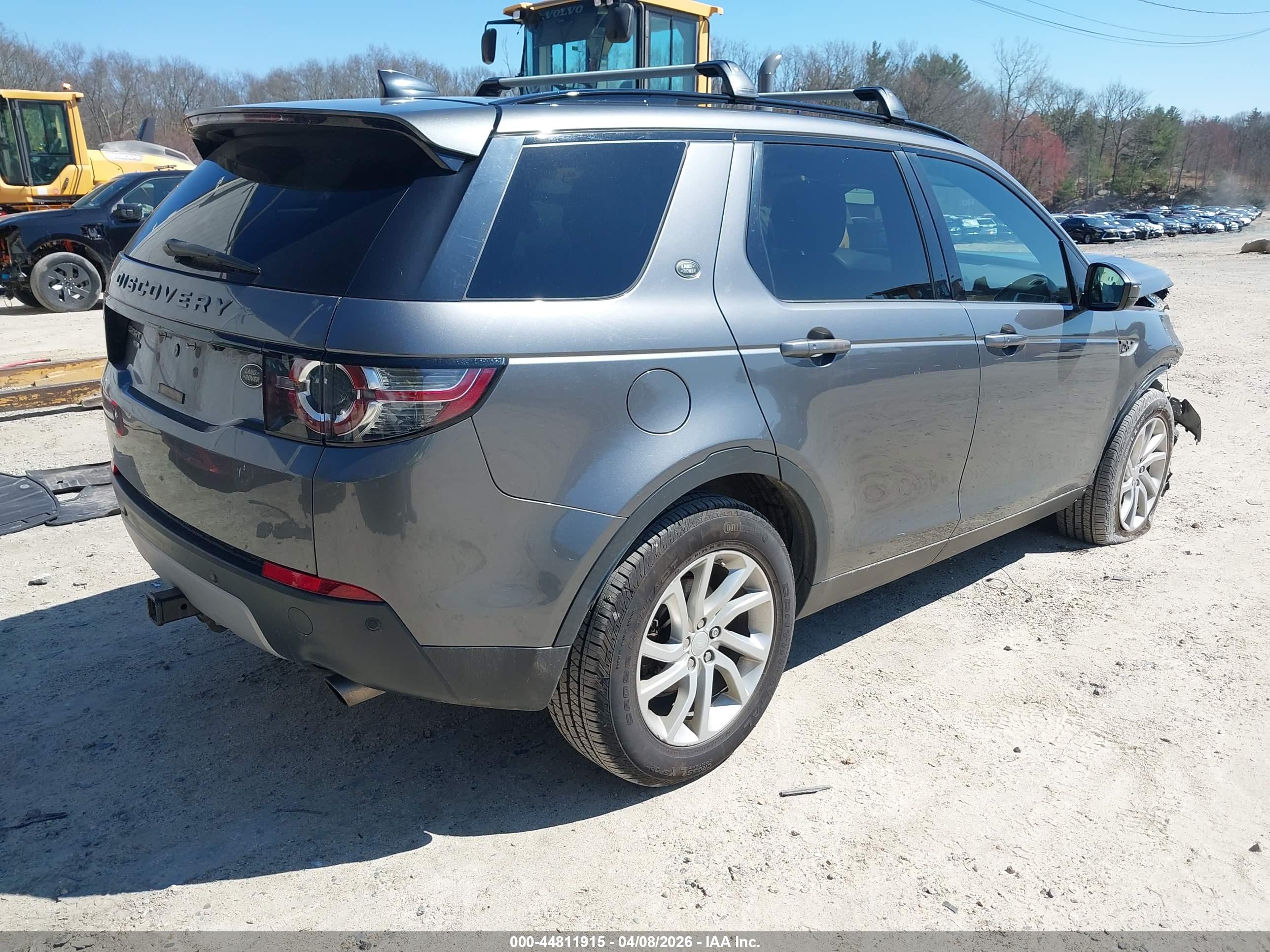 LAND ROVER image 4