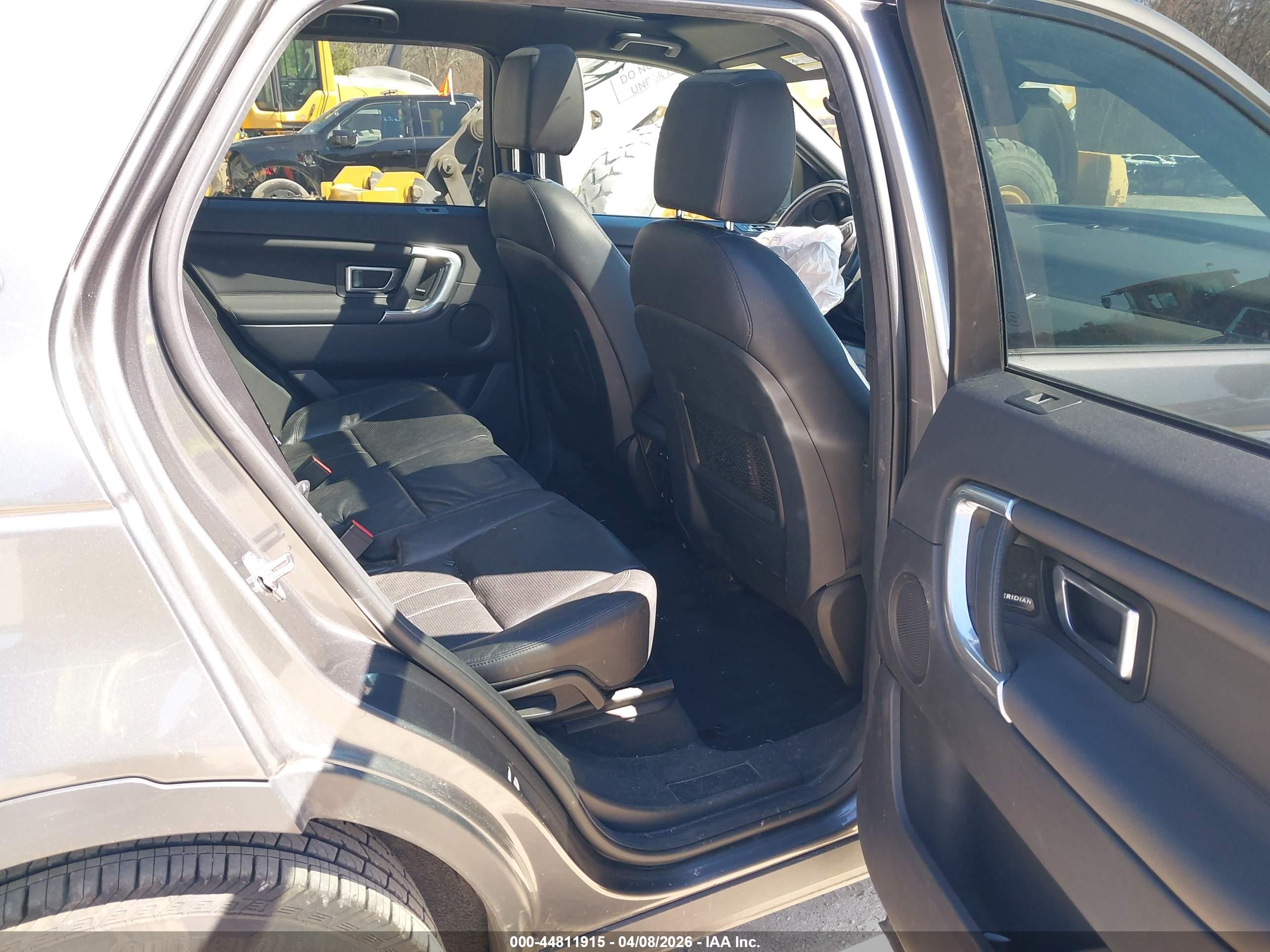 LAND ROVER image 8