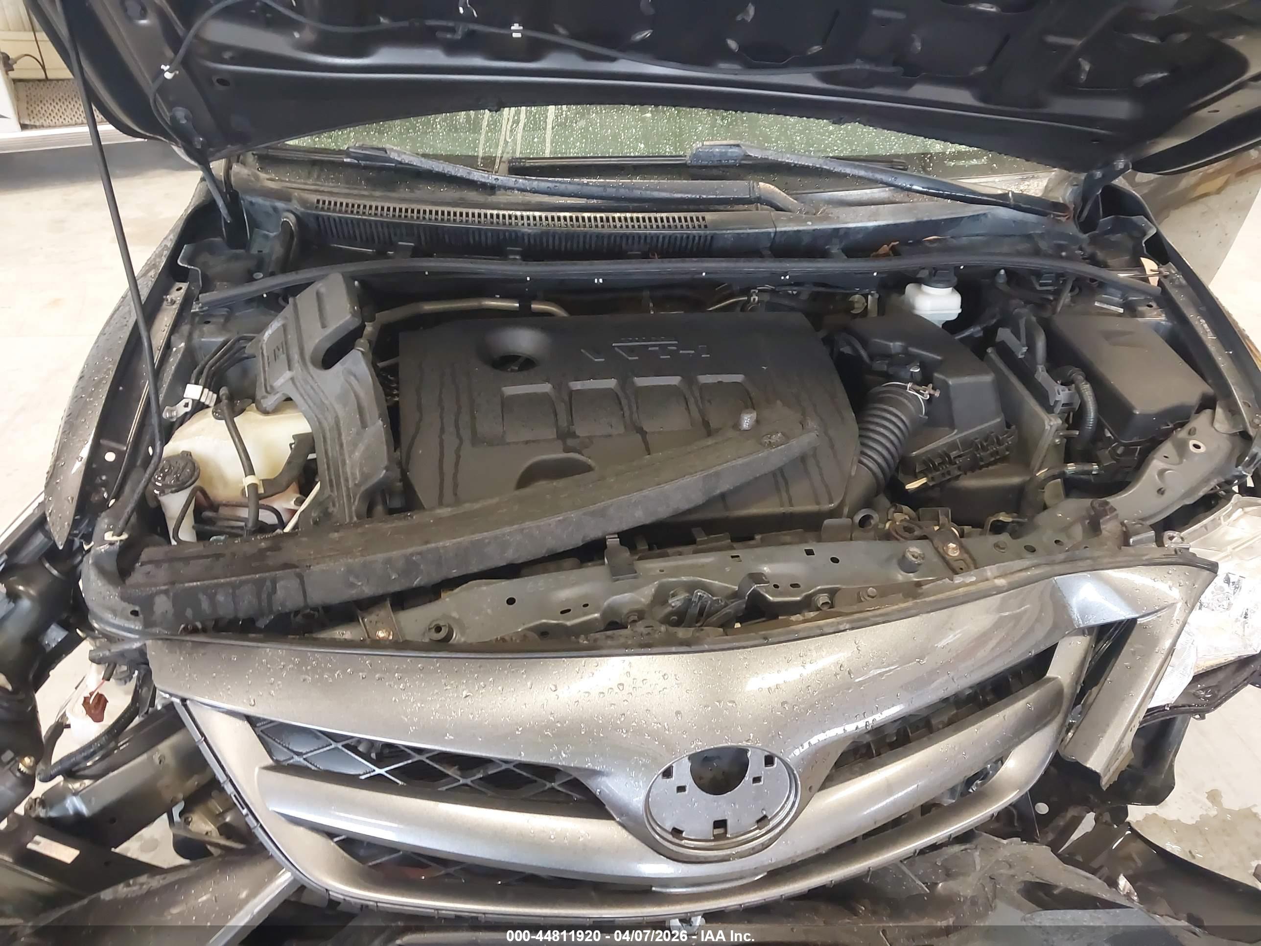 TOYOTA COROLLA image 10