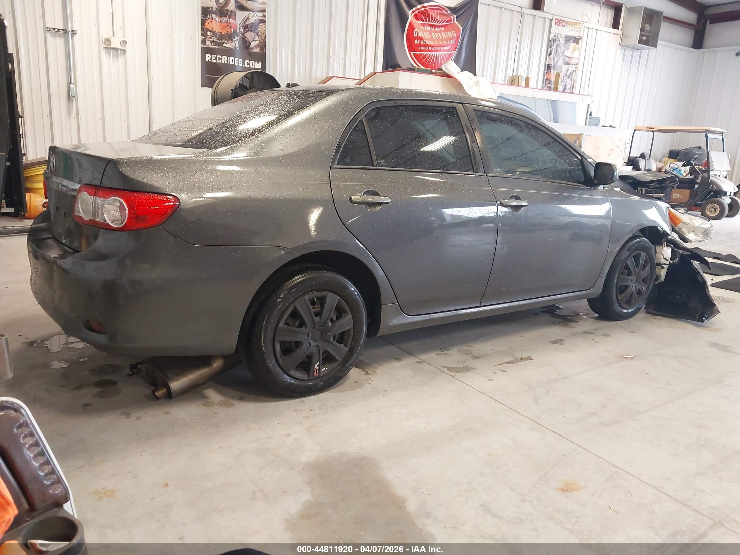TOYOTA COROLLA image 4