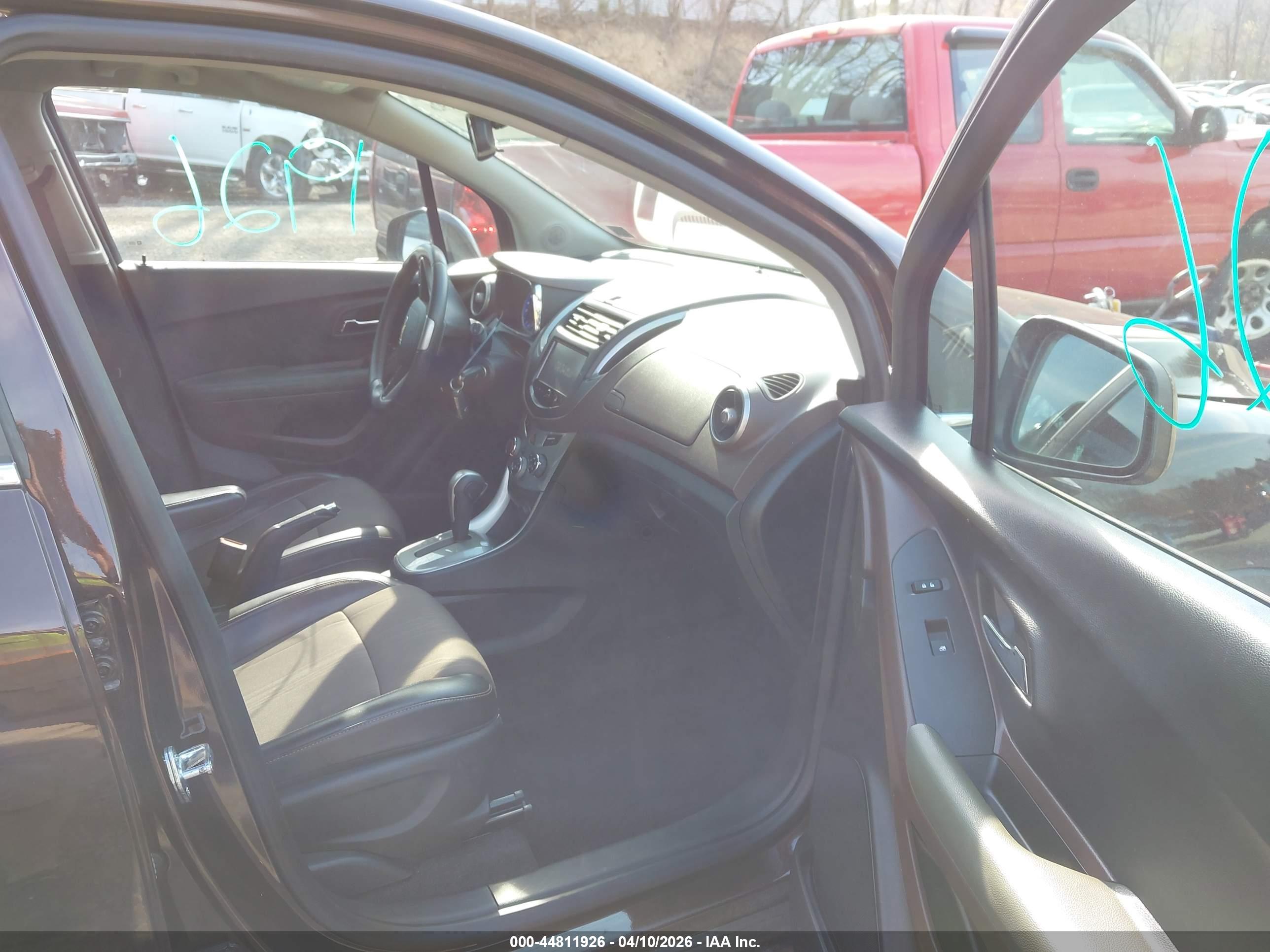 CHEVROLET TRAX image 5