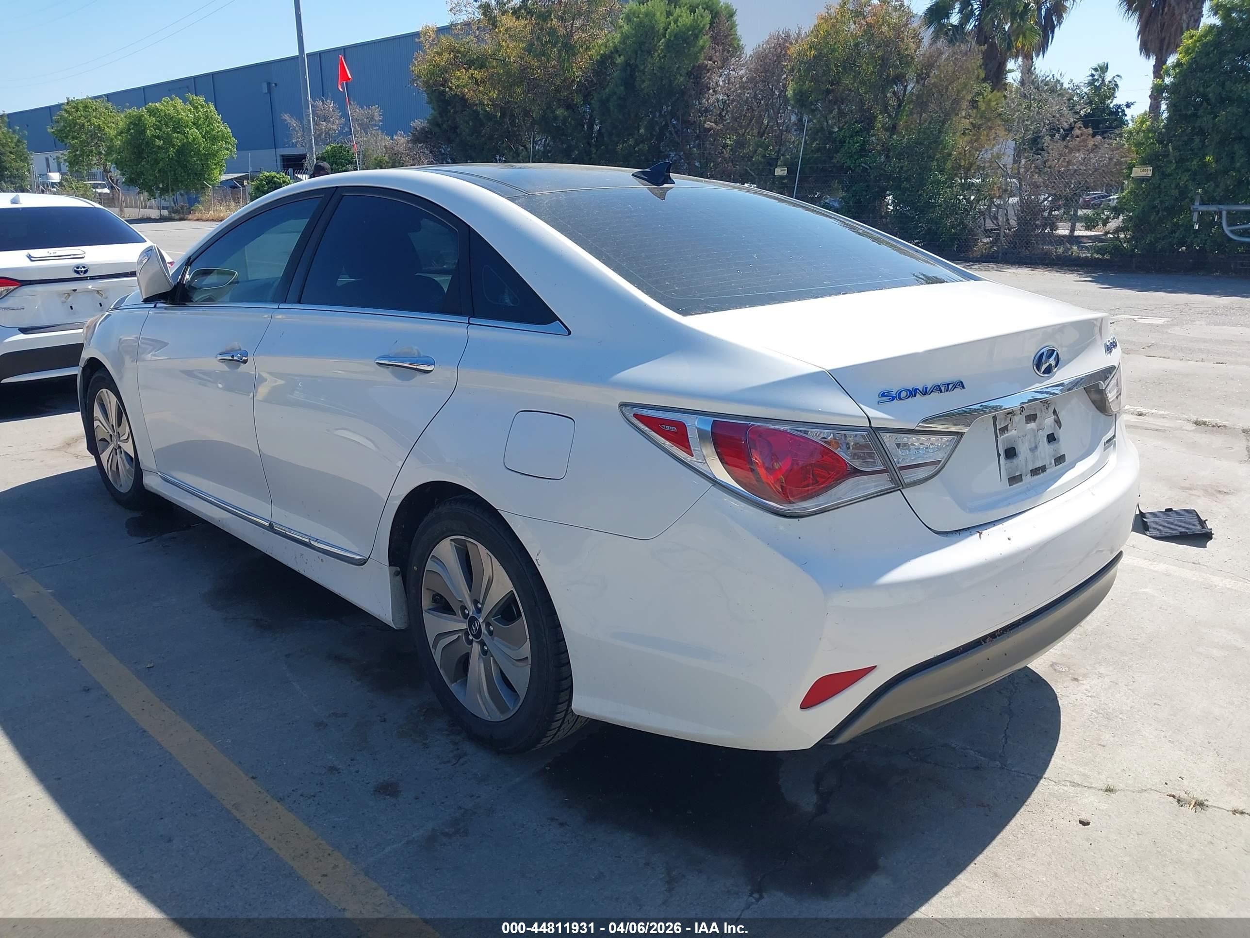 HYUNDAI SONATA image 3
