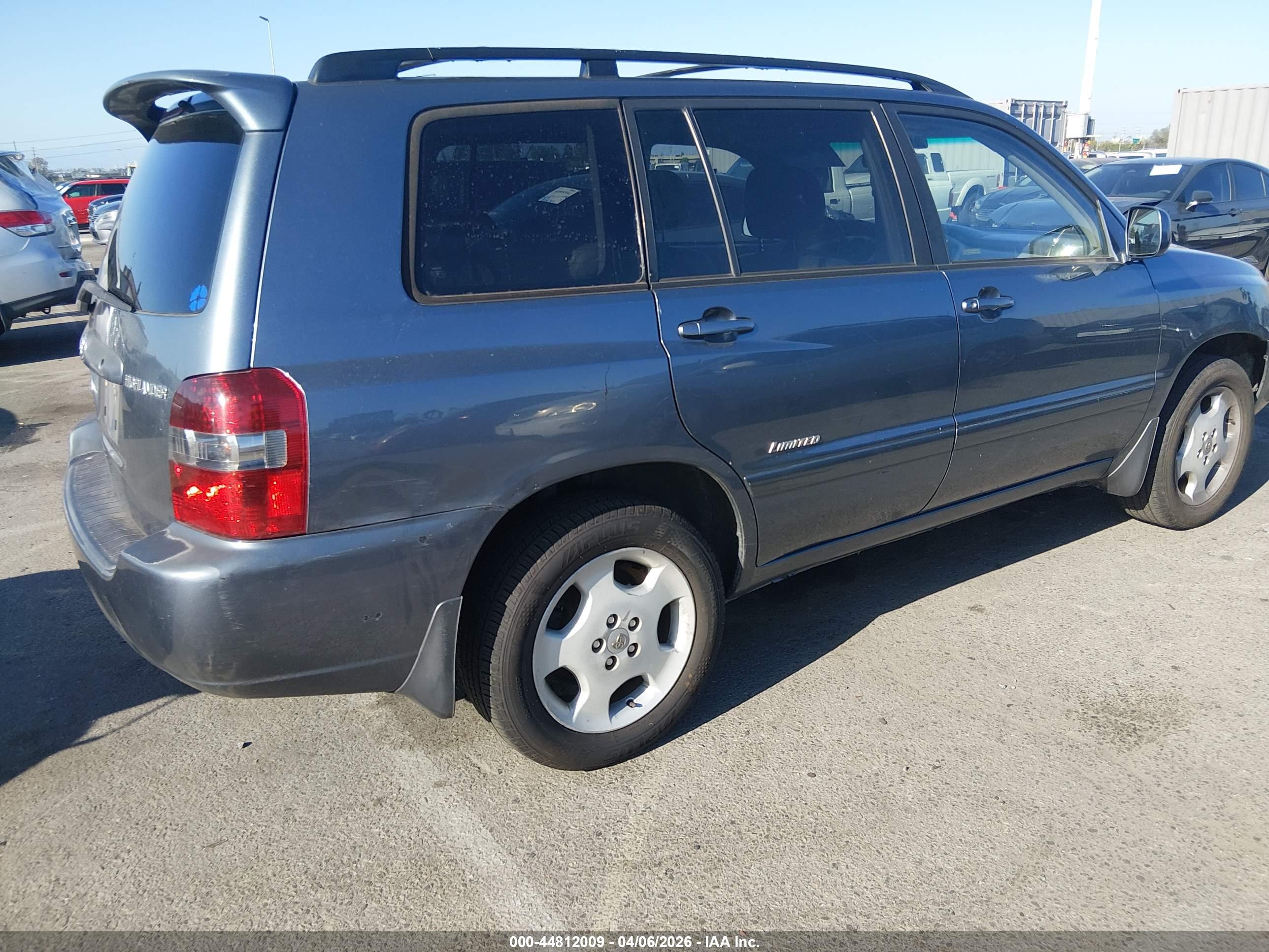 TOYOTA HIGHLANDER image 4