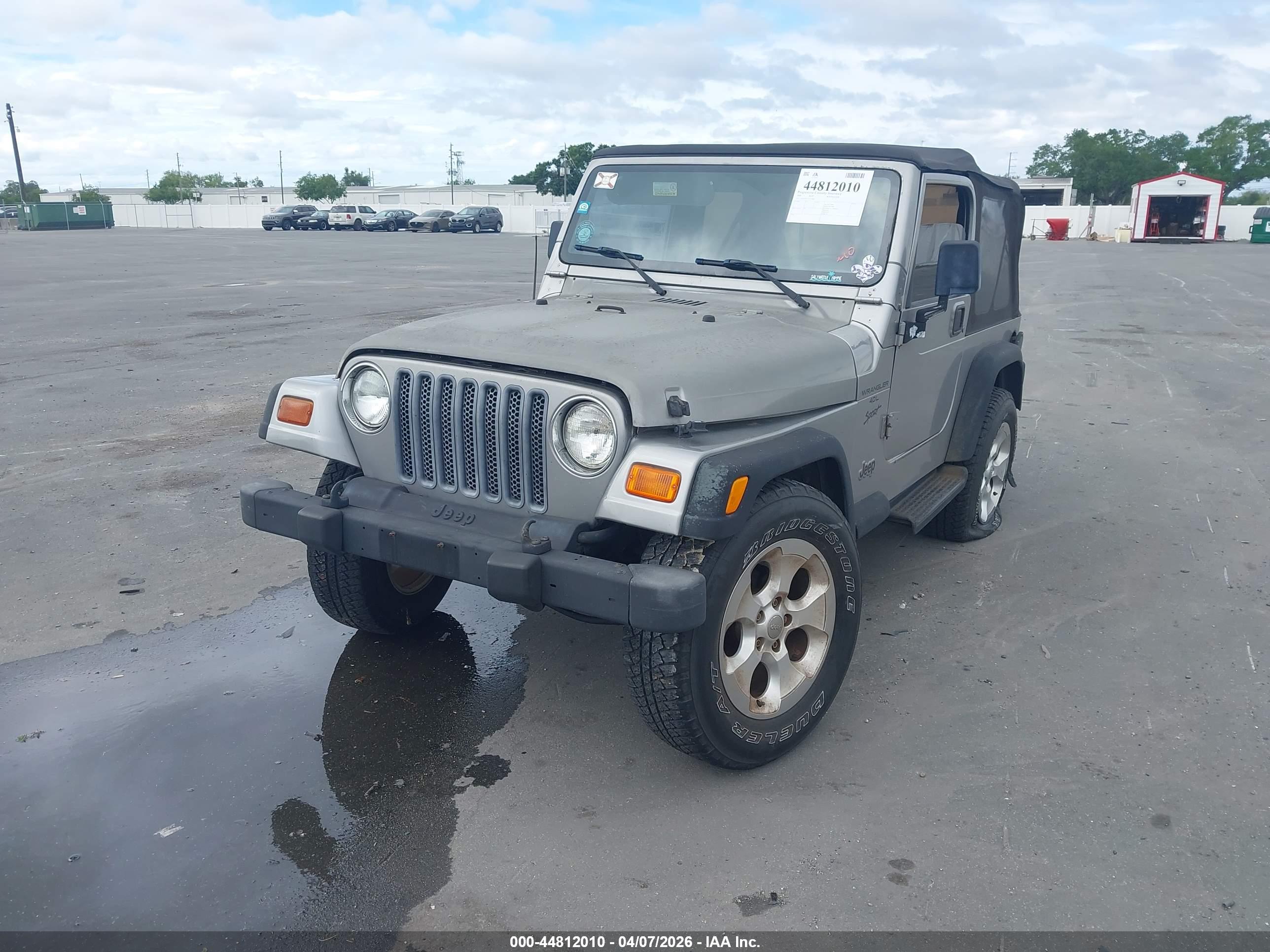 JEEP WRANGLER image 2