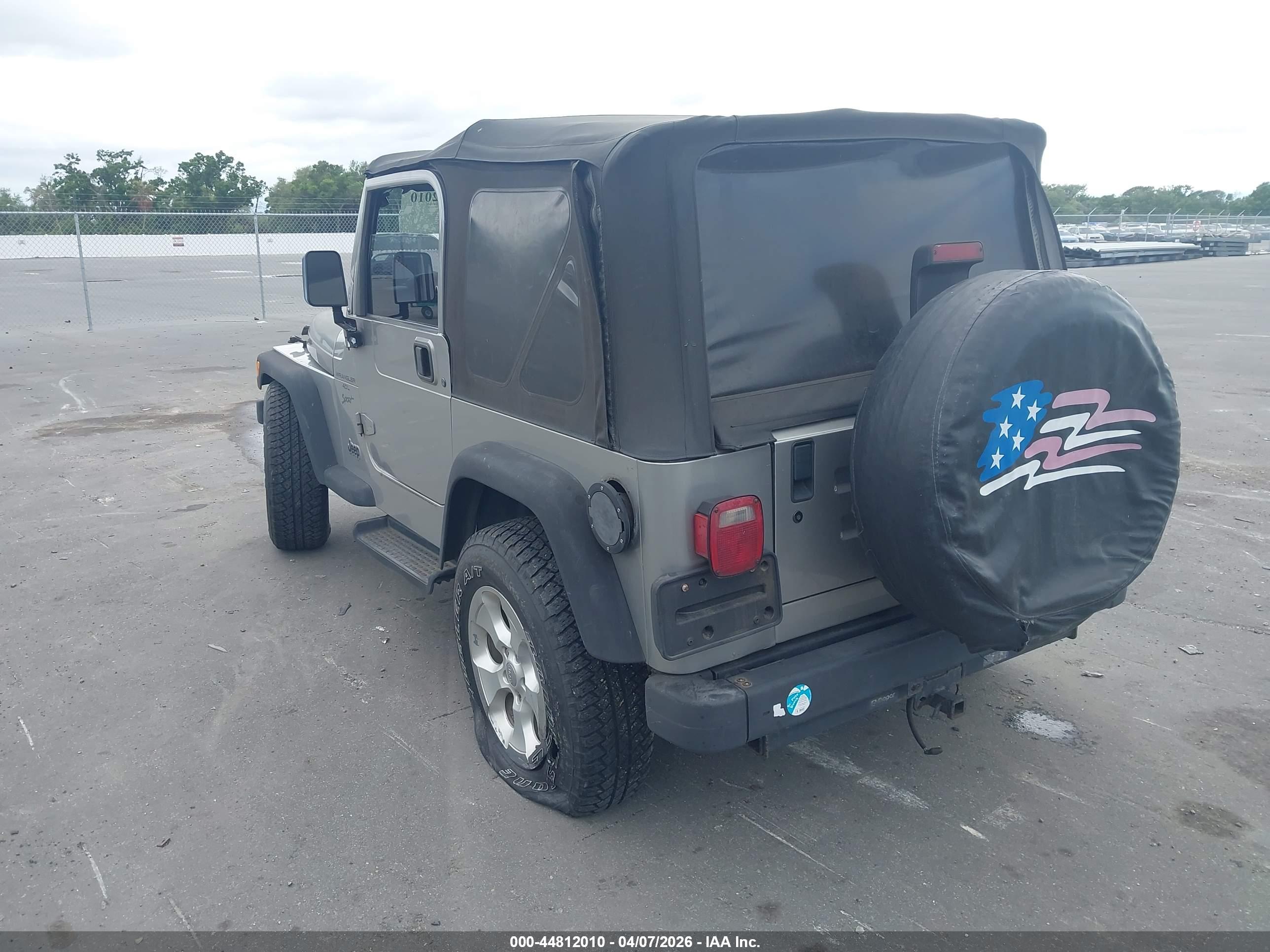 JEEP WRANGLER image 3