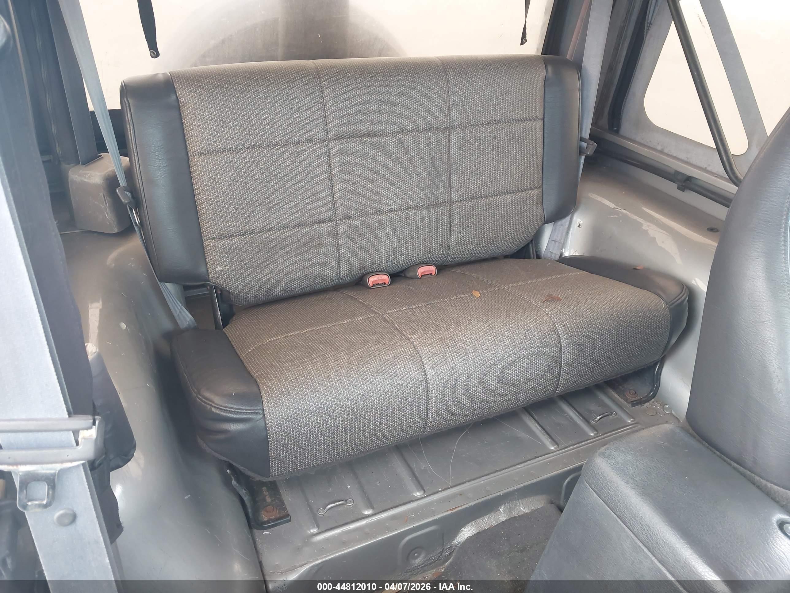 JEEP WRANGLER image 8