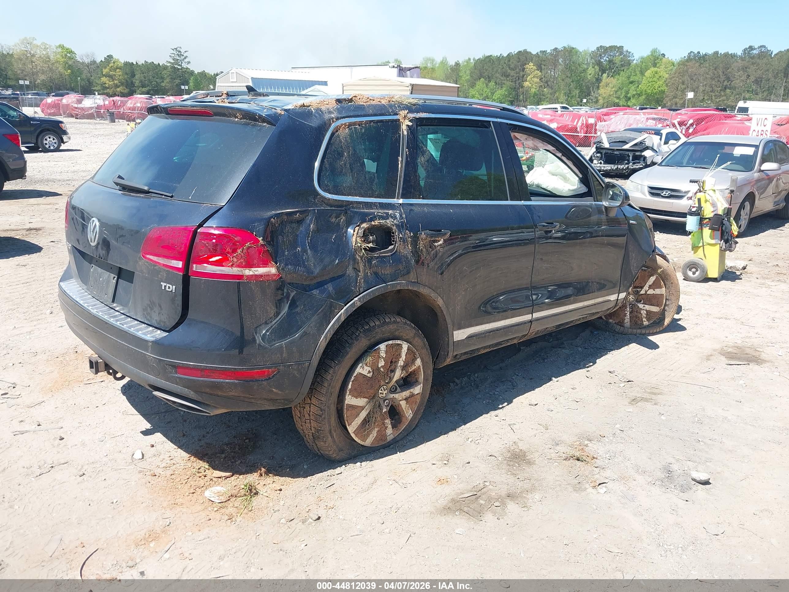 VOLKSWAGEN TOUAREG image 4