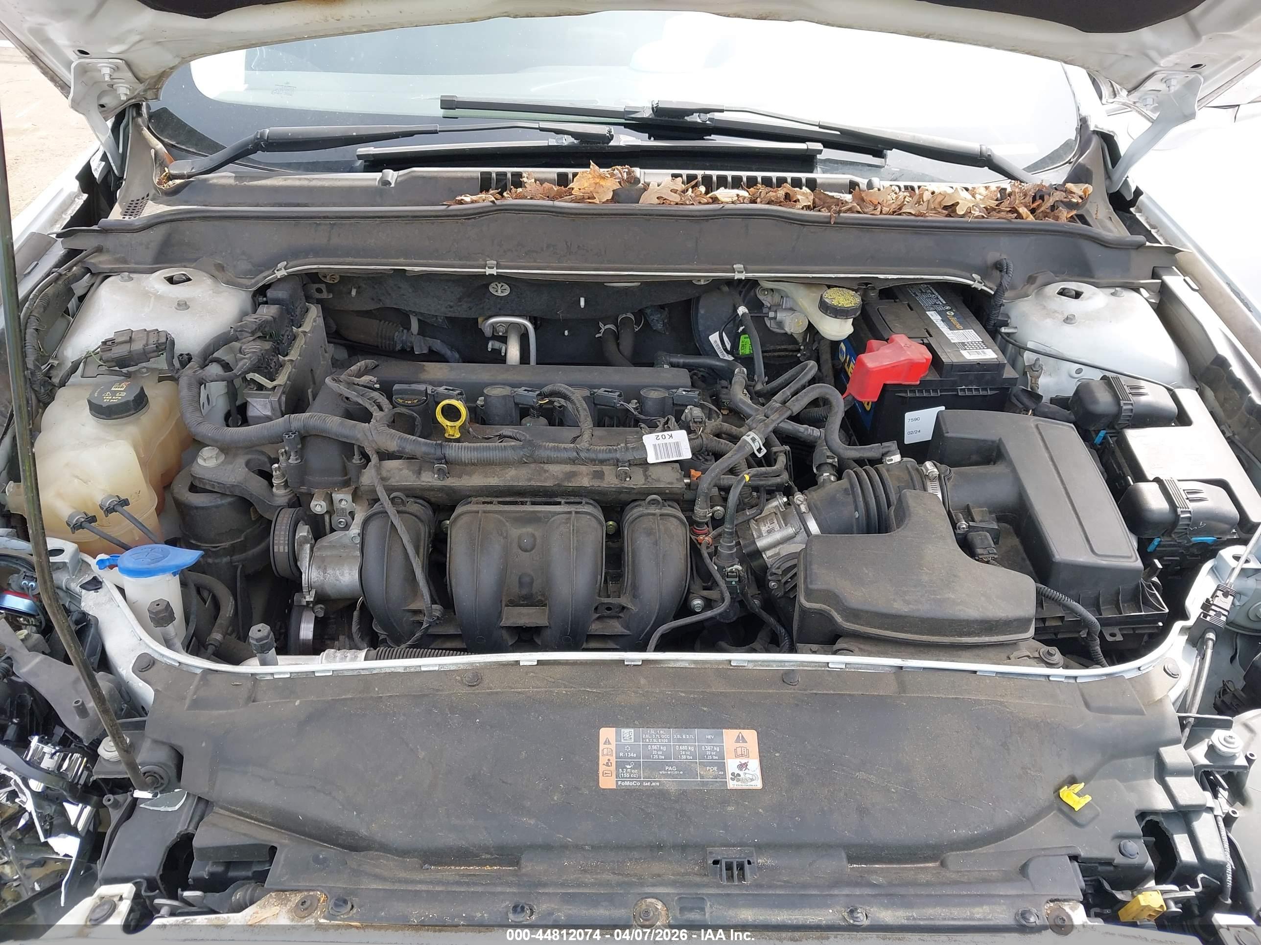 FORD FUSION image 10