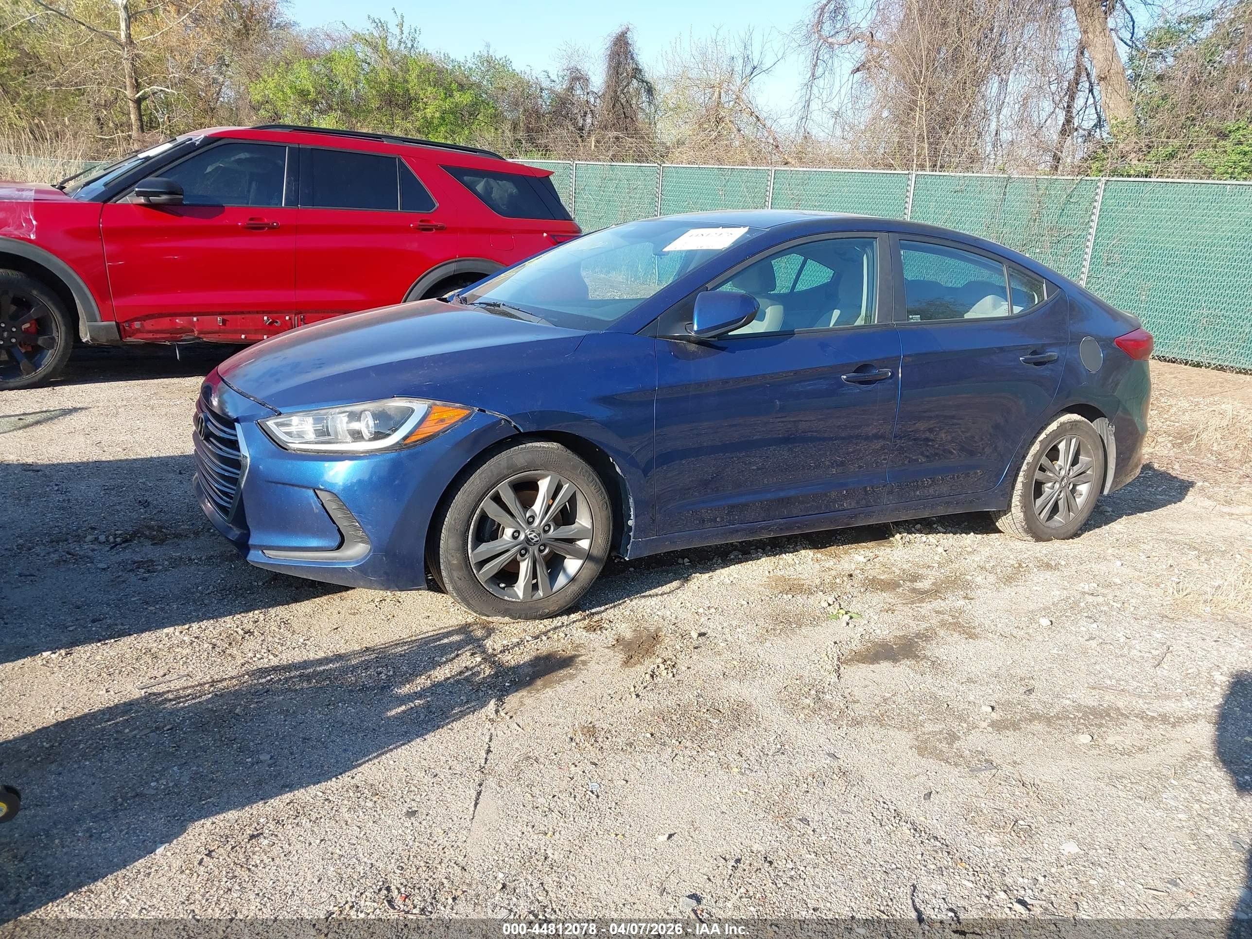 HYUNDAI ELANTRA image 2
