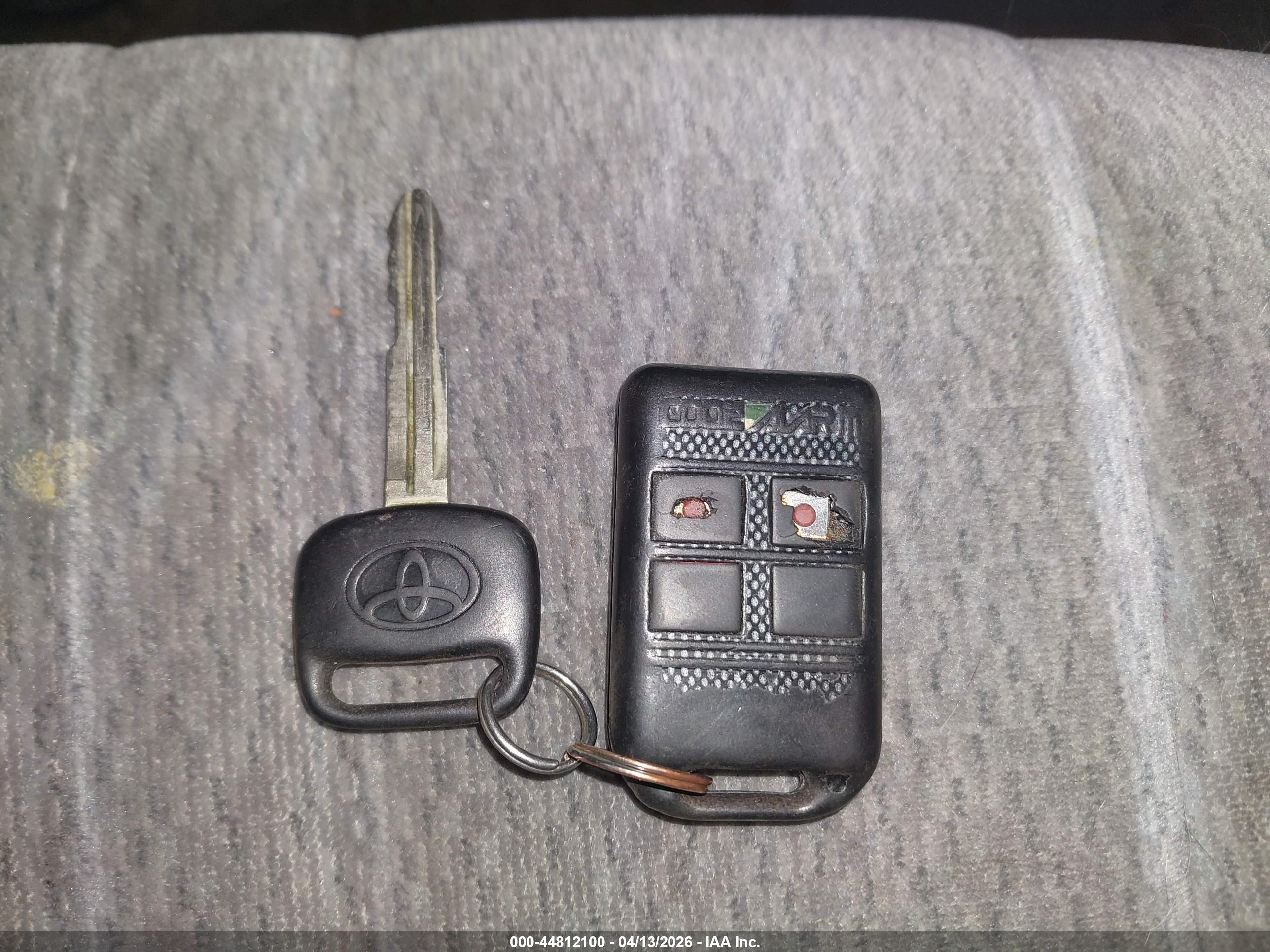 TOYOTA SIENNA image 11
