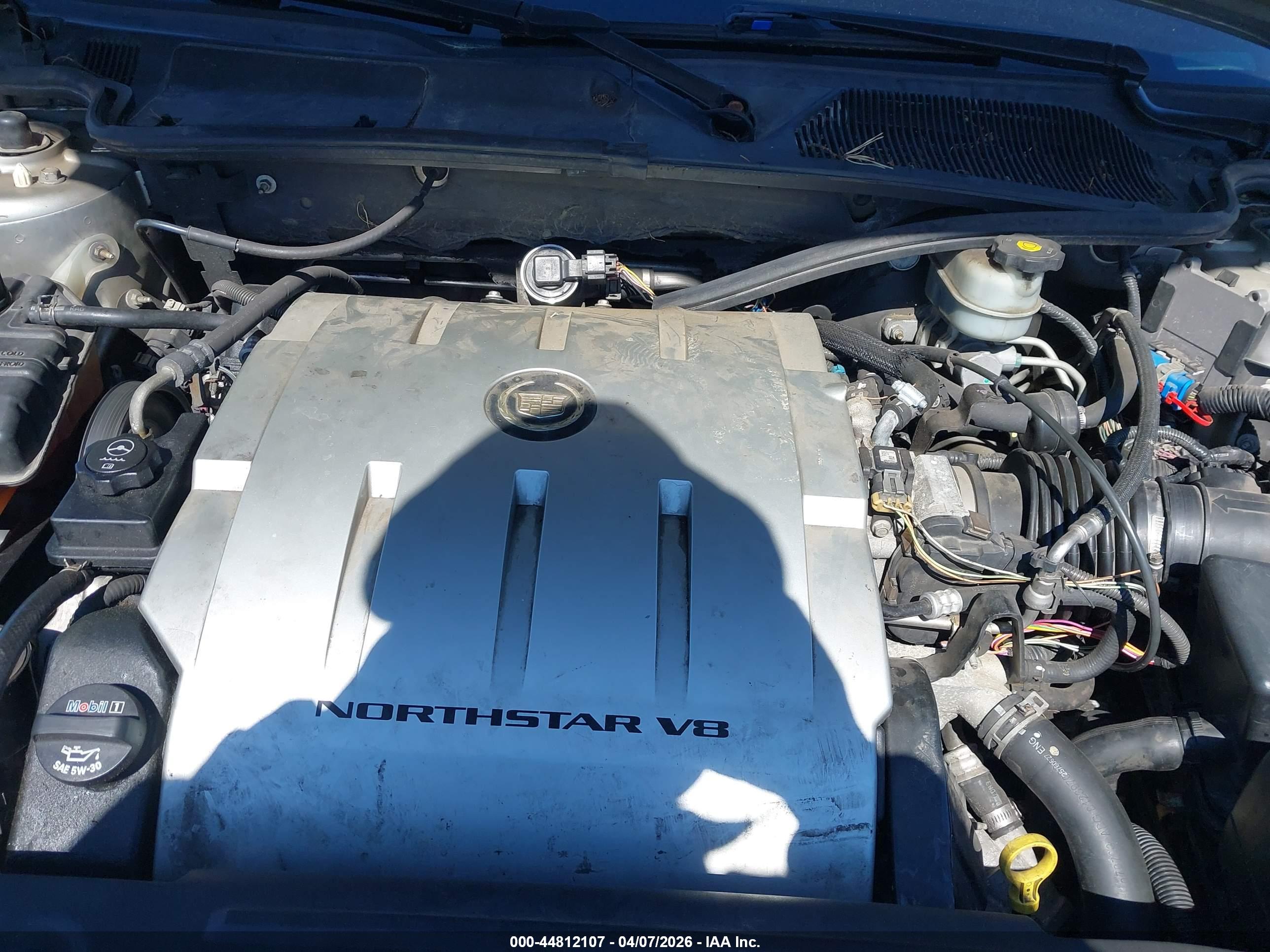 CADILLAC DTS image 10