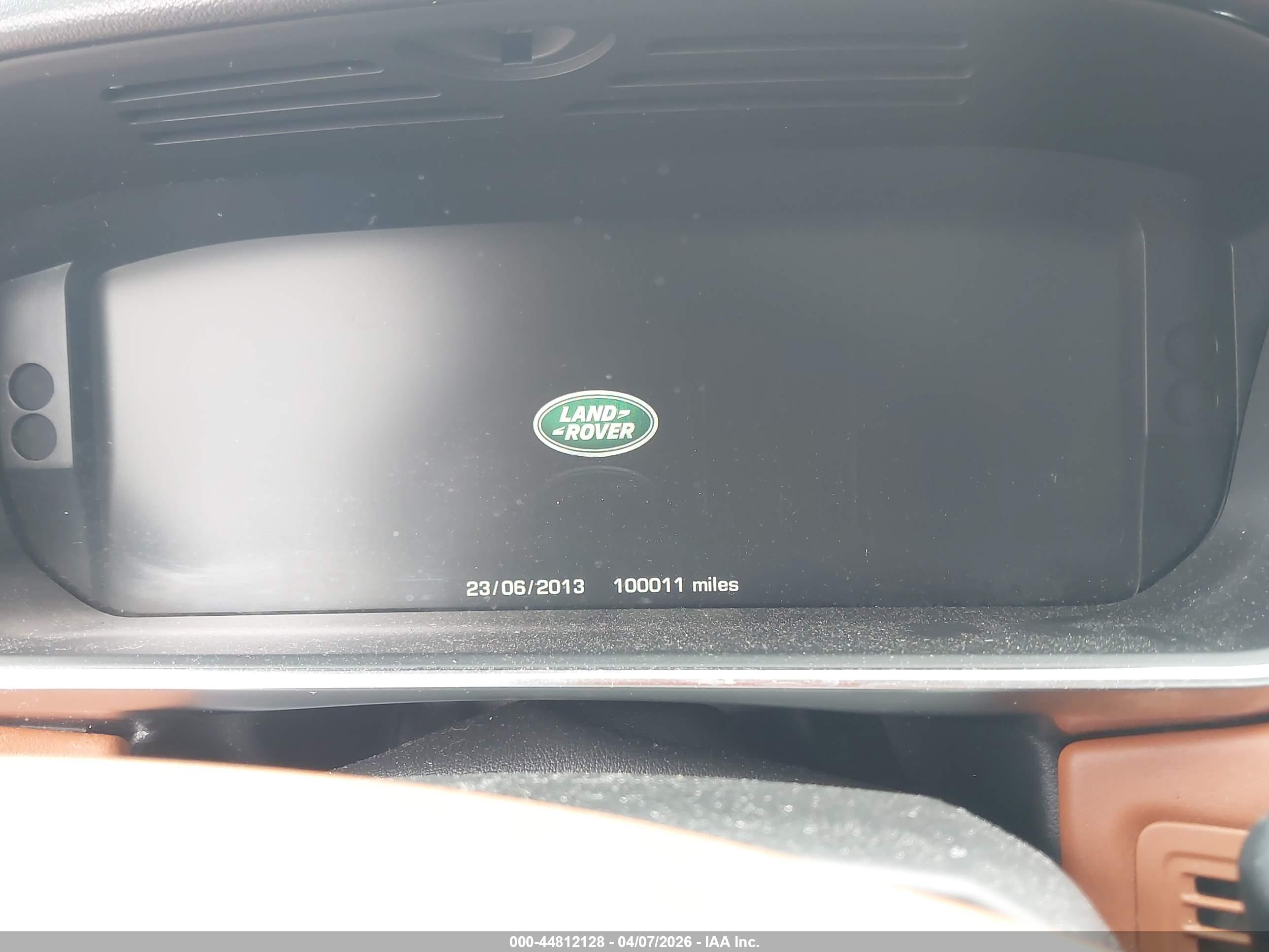 LAND ROVER image 7