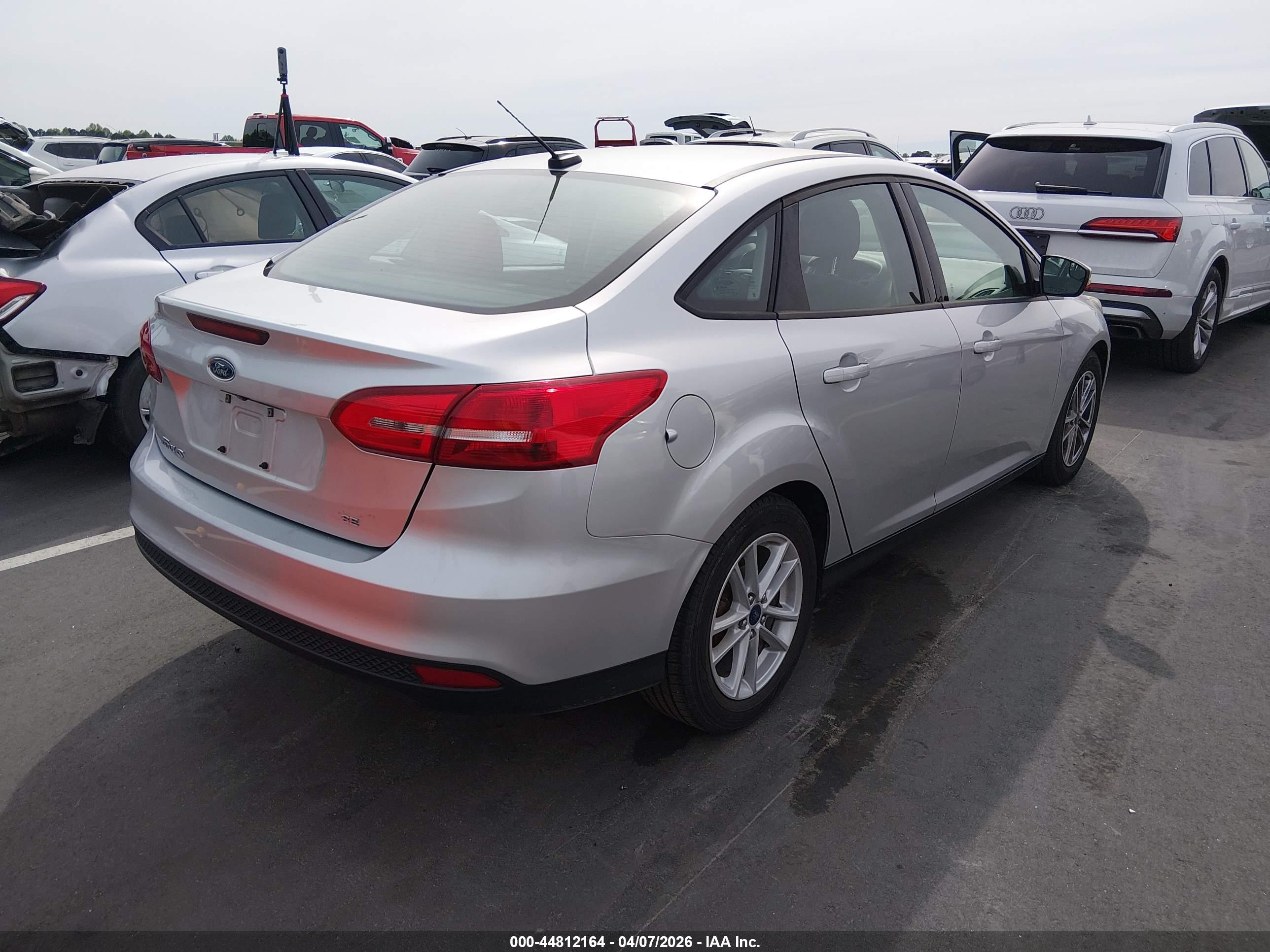 FORD FOCUS image 4