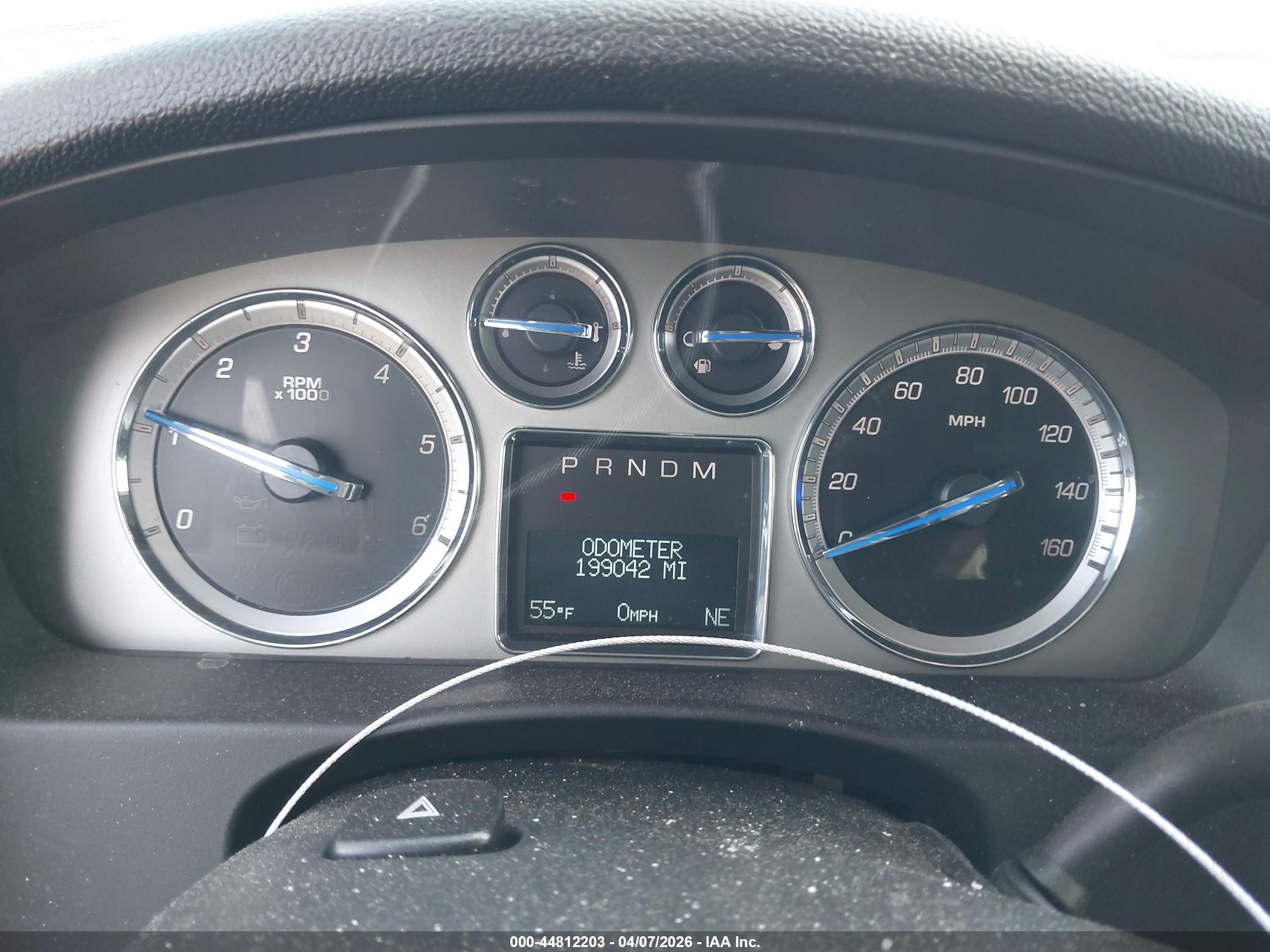 CADILLAC ESCALADE image 7