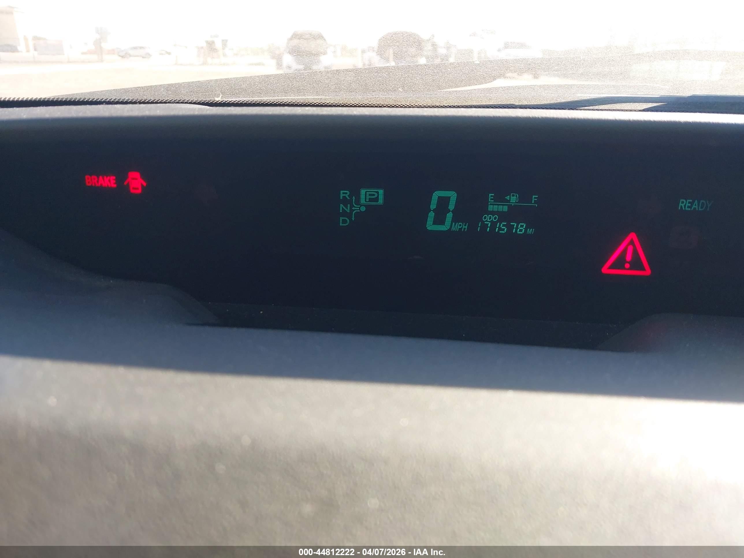 TOYOTA PRIUS image 7