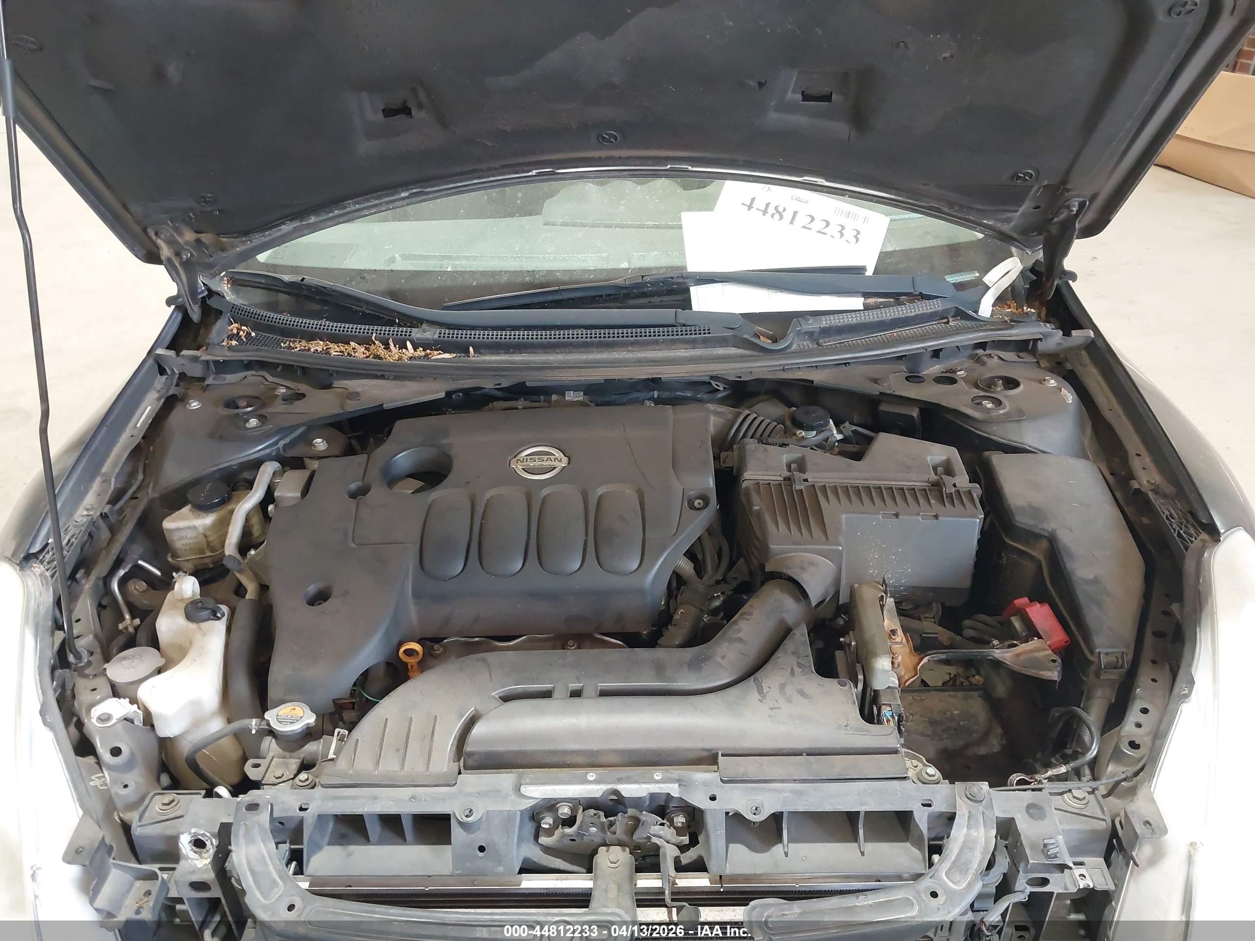 NISSAN ALTIMA image 10