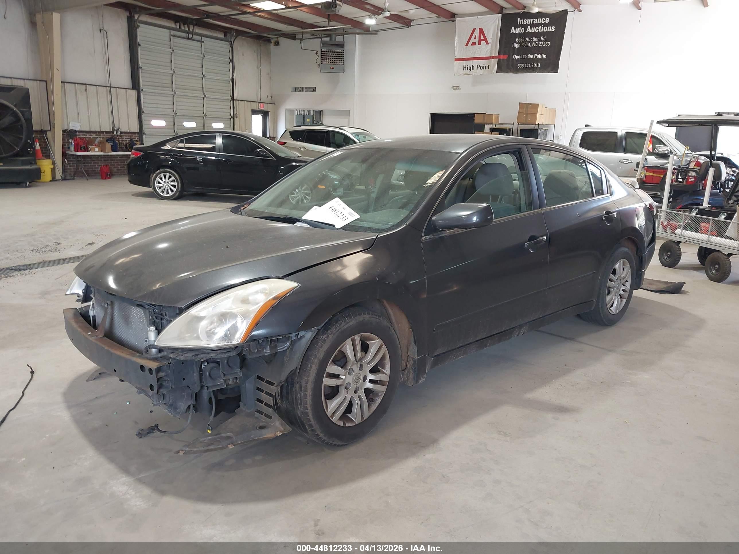 NISSAN ALTIMA image 2