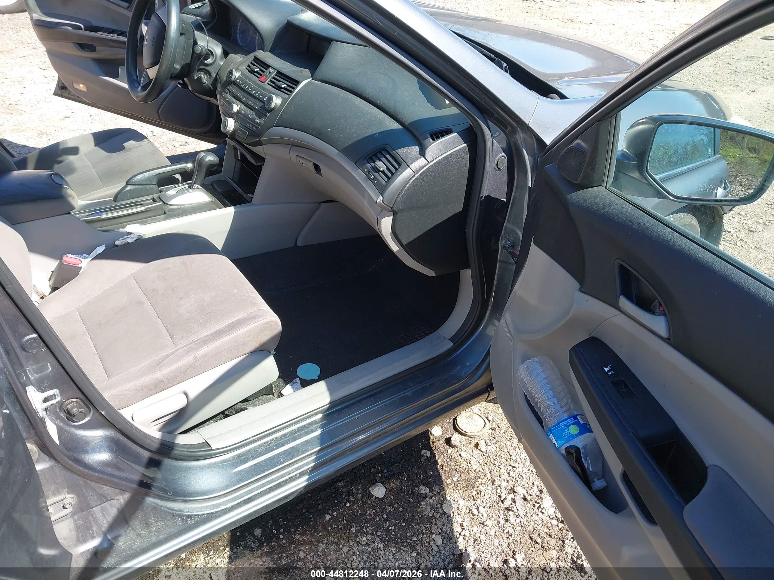 HONDA ACCORD image 5