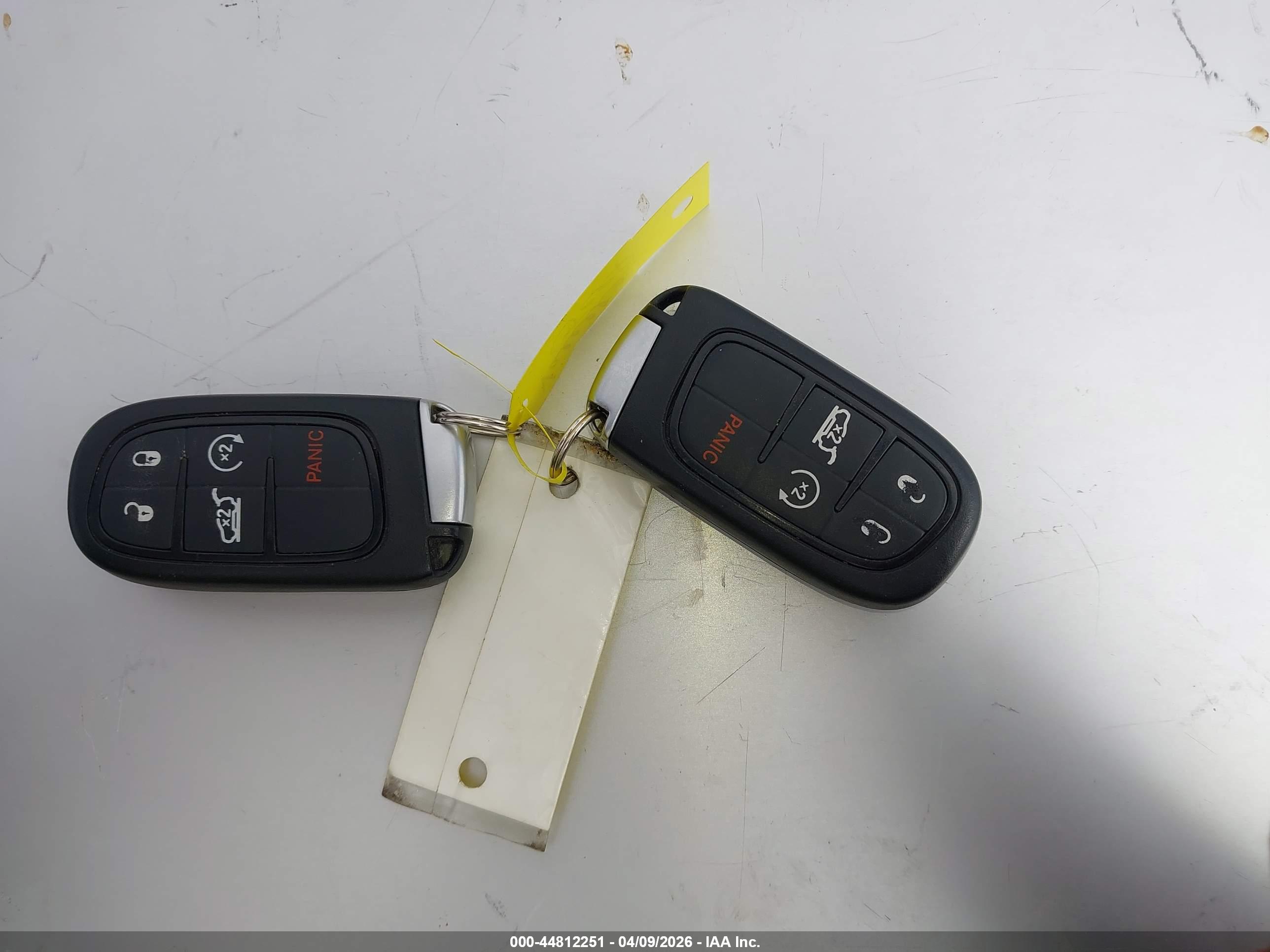 JEEP CHEROKEE image 11