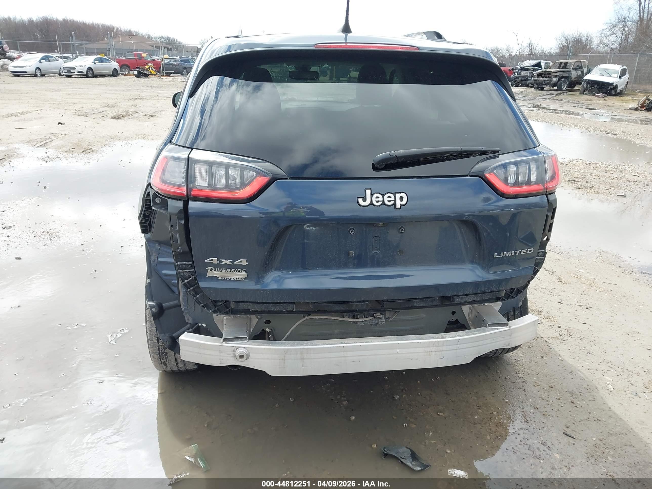 JEEP CHEROKEE image 6