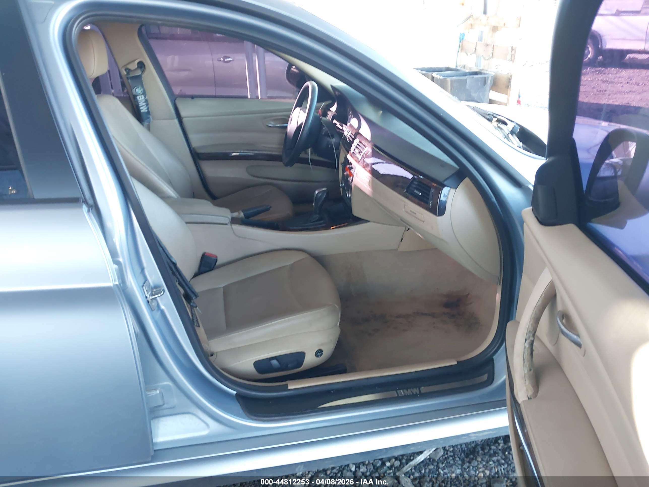 BMW 328I image 5