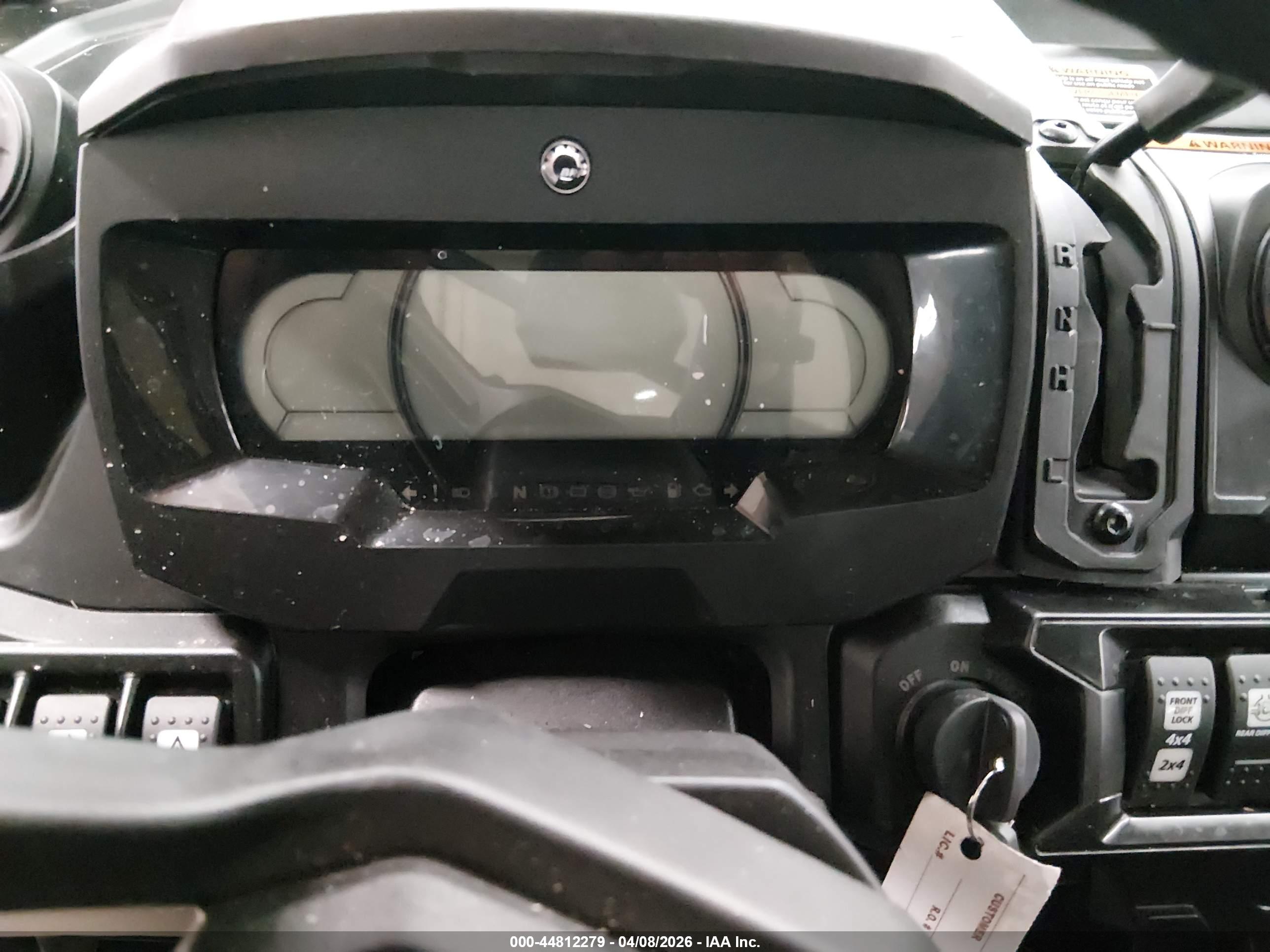 CAN-AM DEFENDER image 7