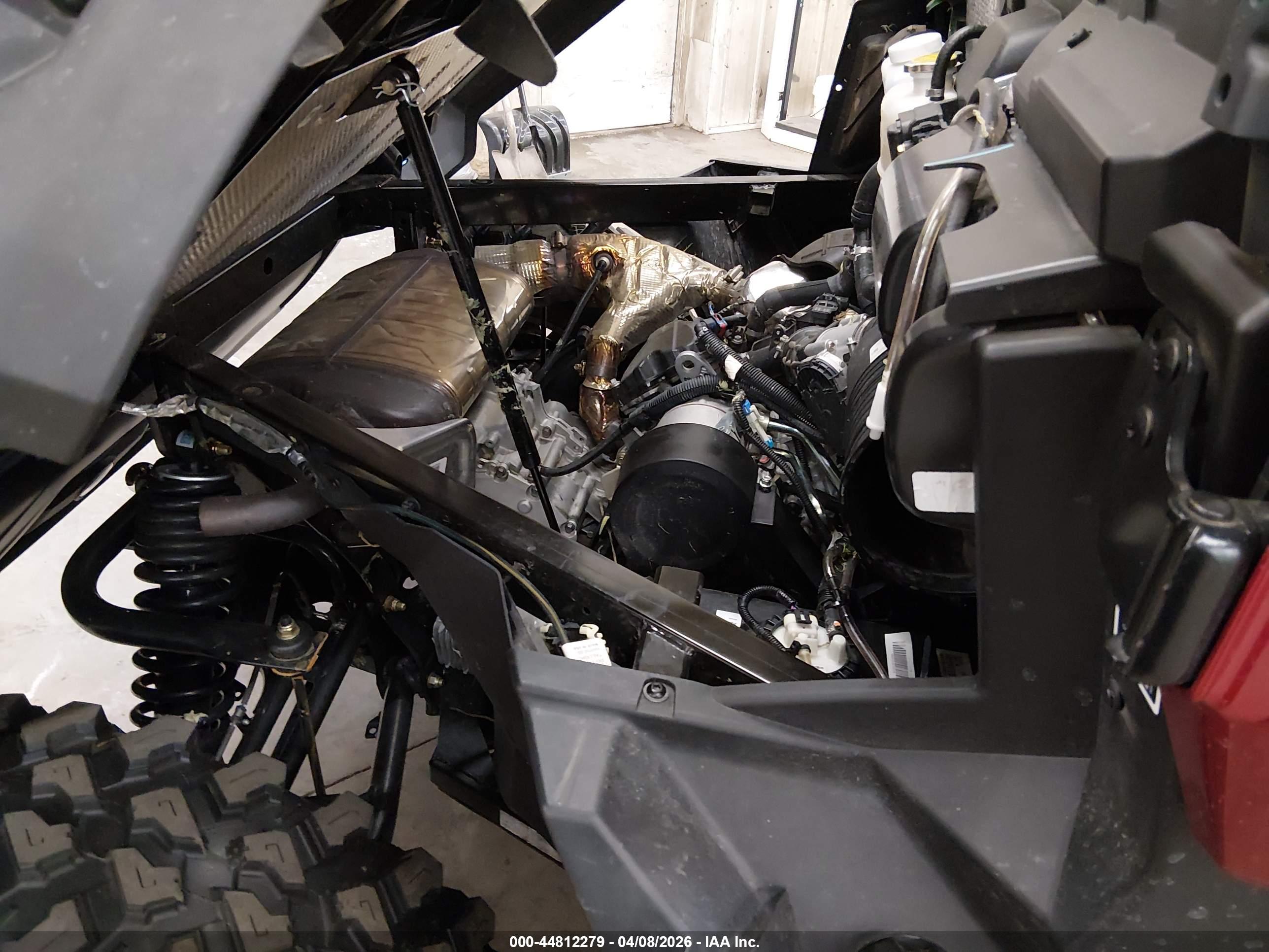 CAN-AM DEFENDER image 8