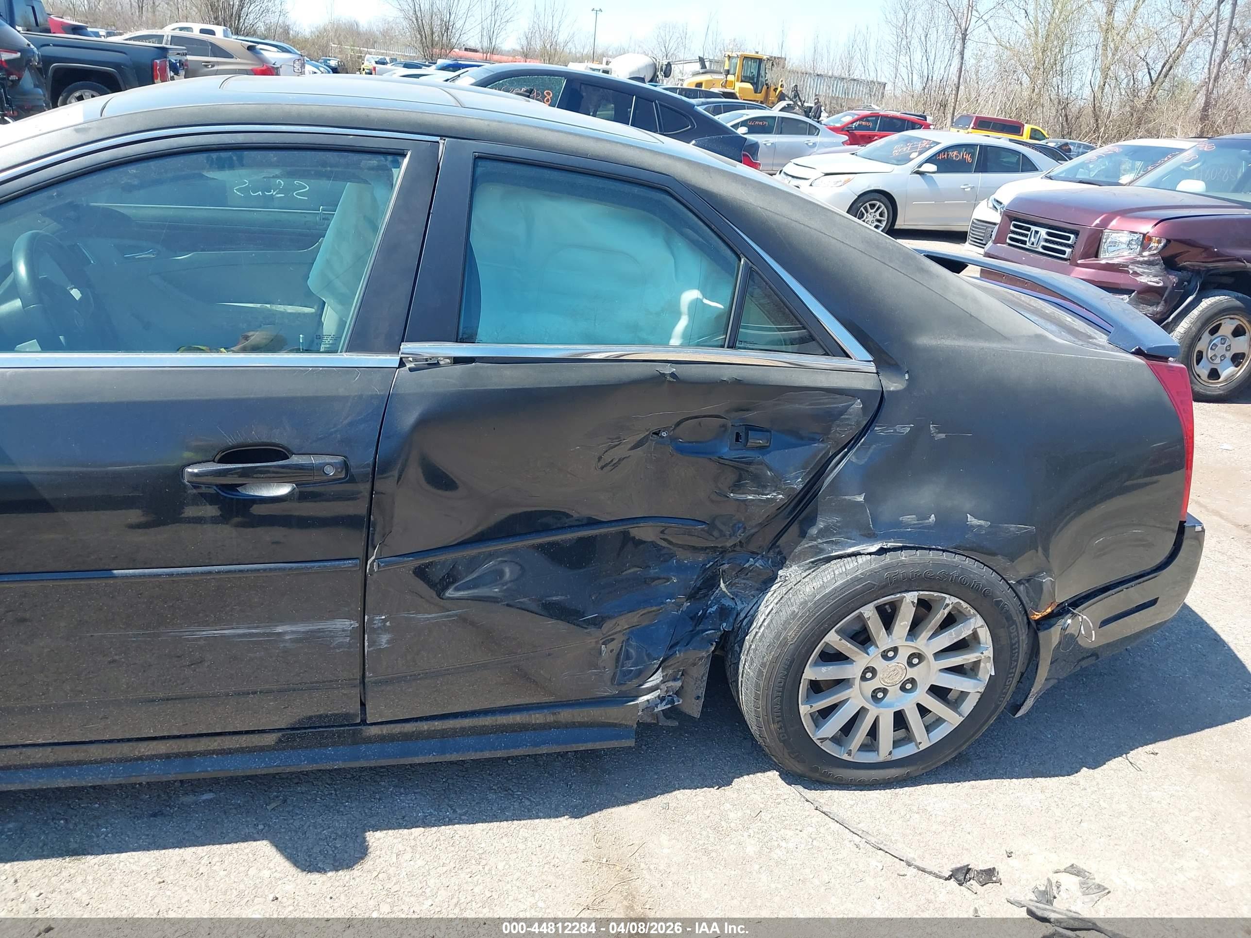 CADILLAC CTS image 6