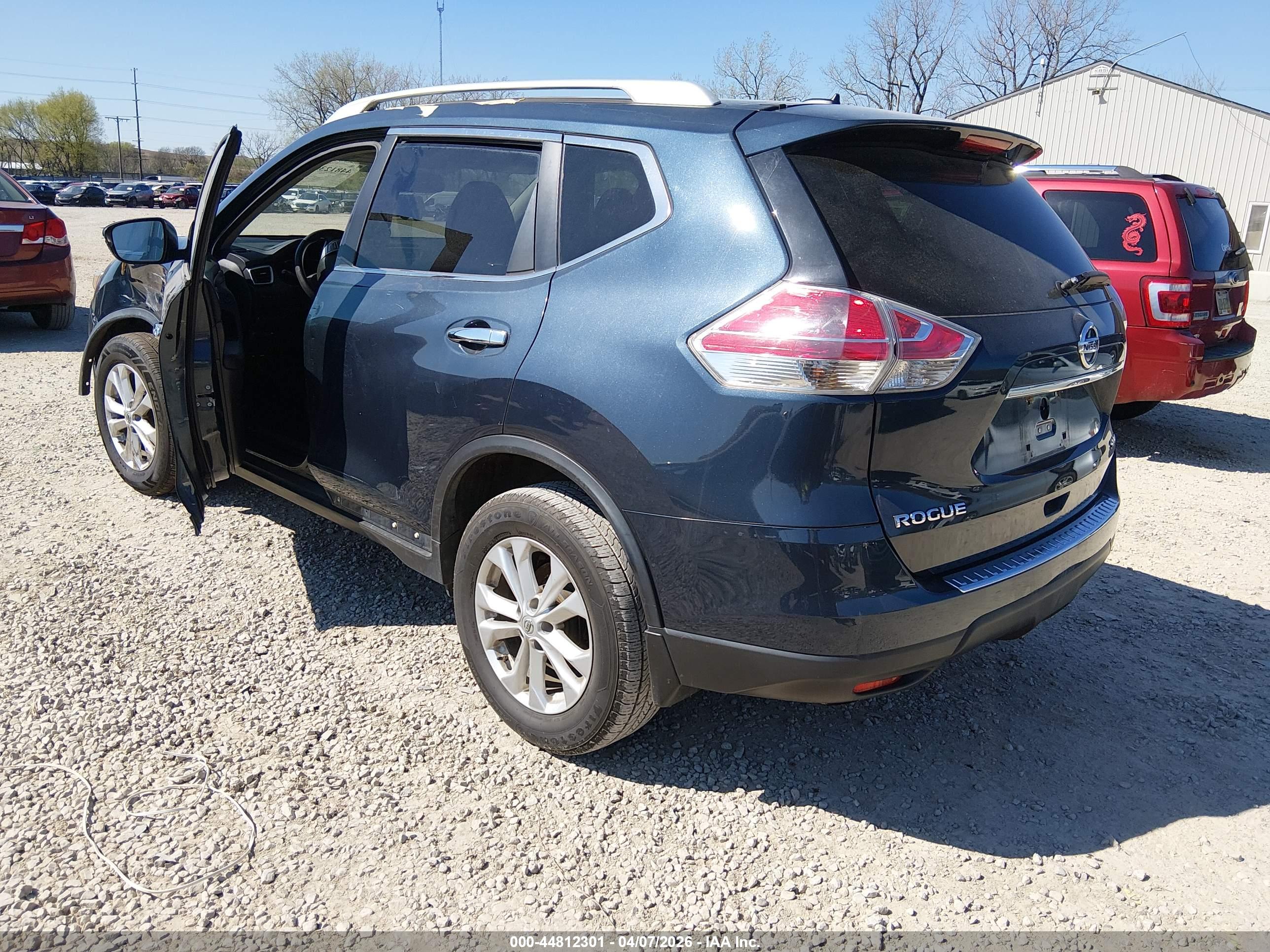 NISSAN ROGUE image 3