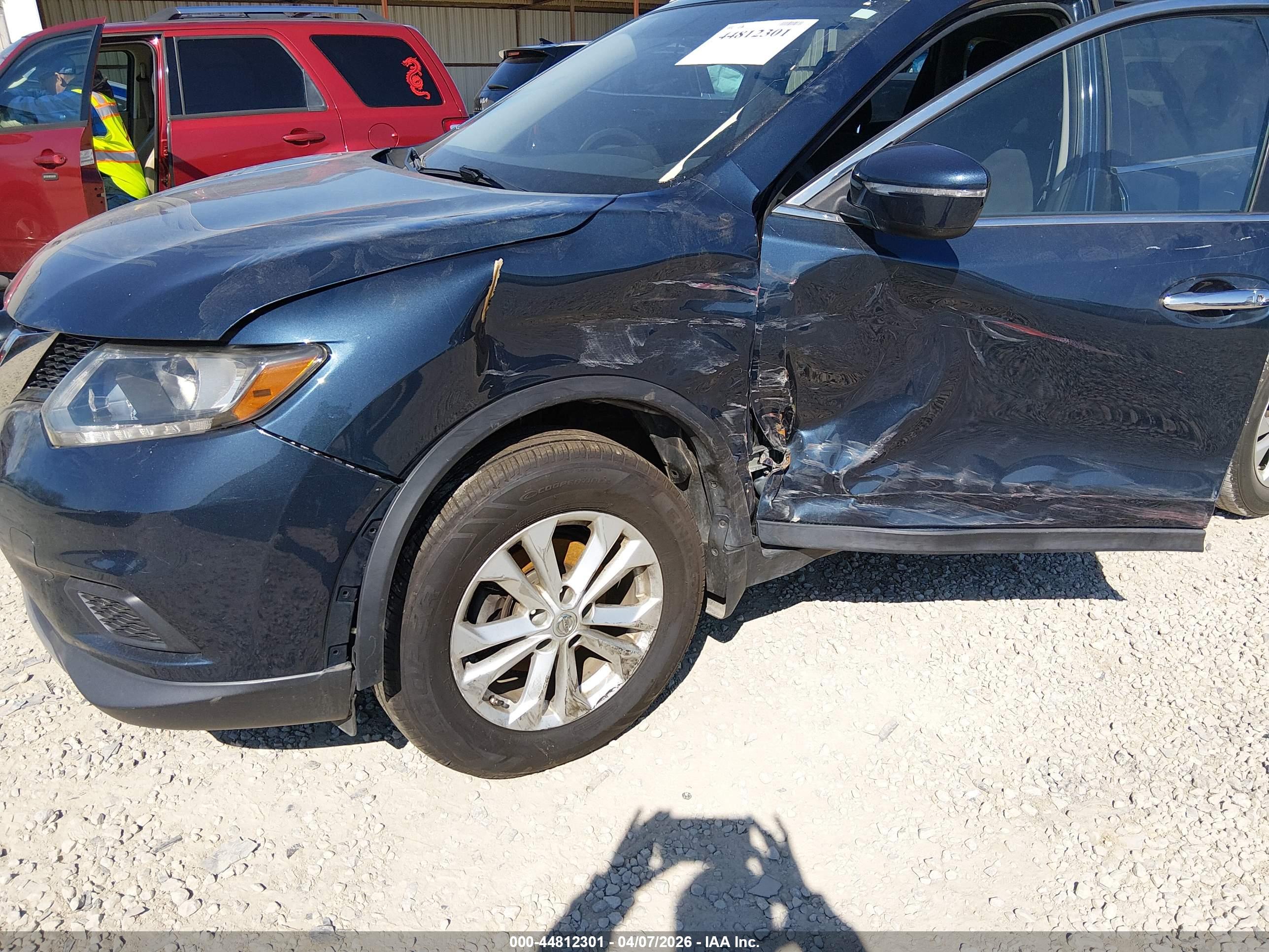 NISSAN ROGUE image 6