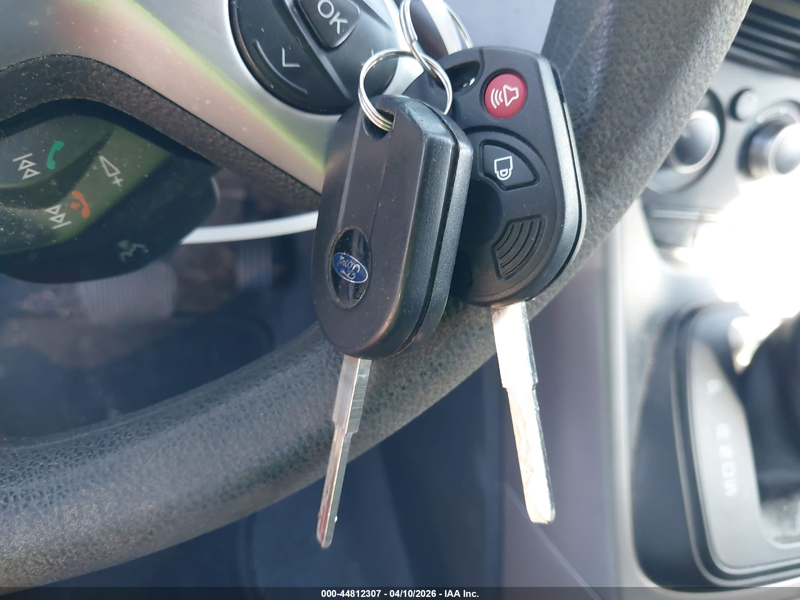 FORD ESCAPE image 11