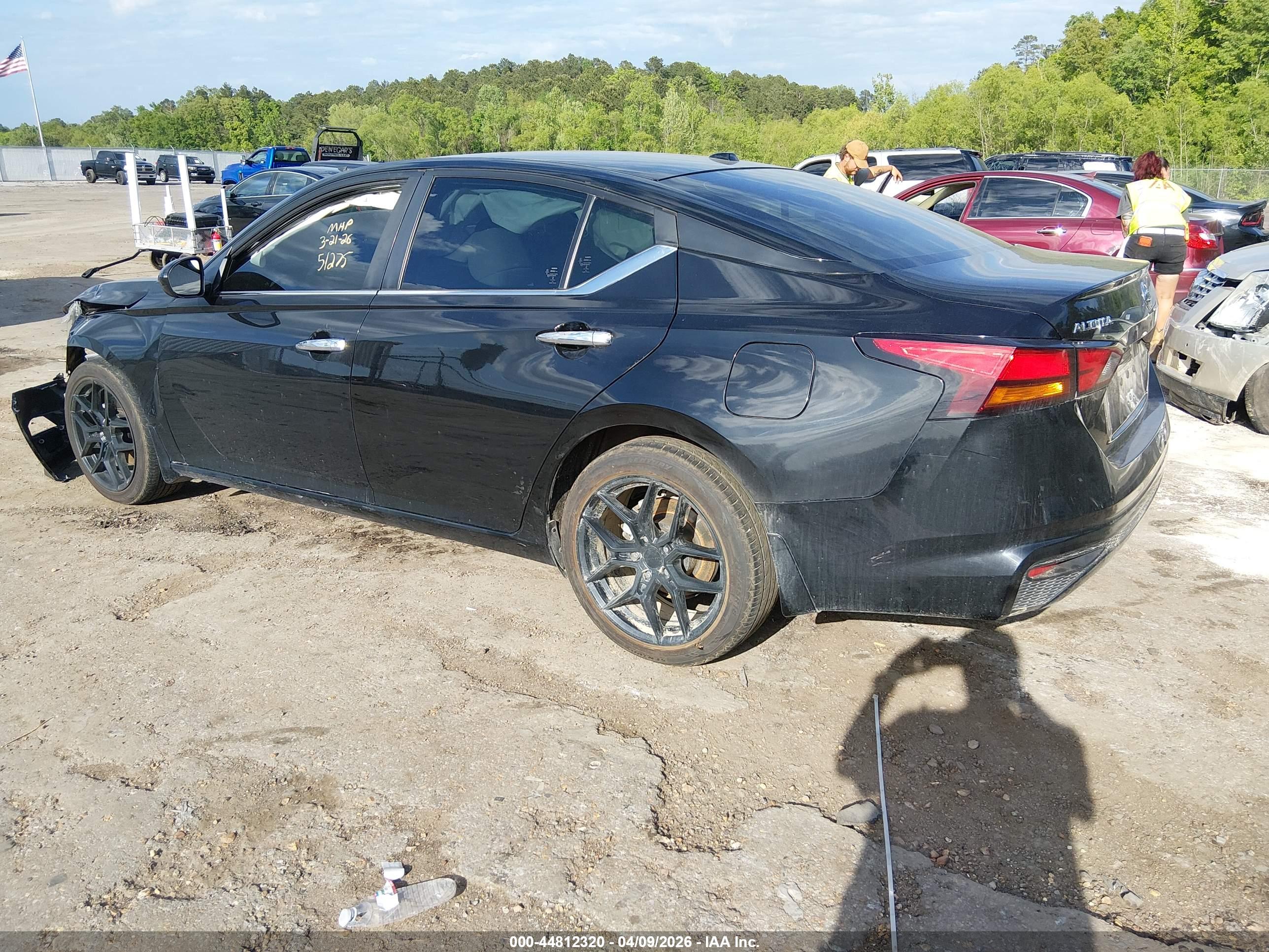NISSAN ALTIMA image 3