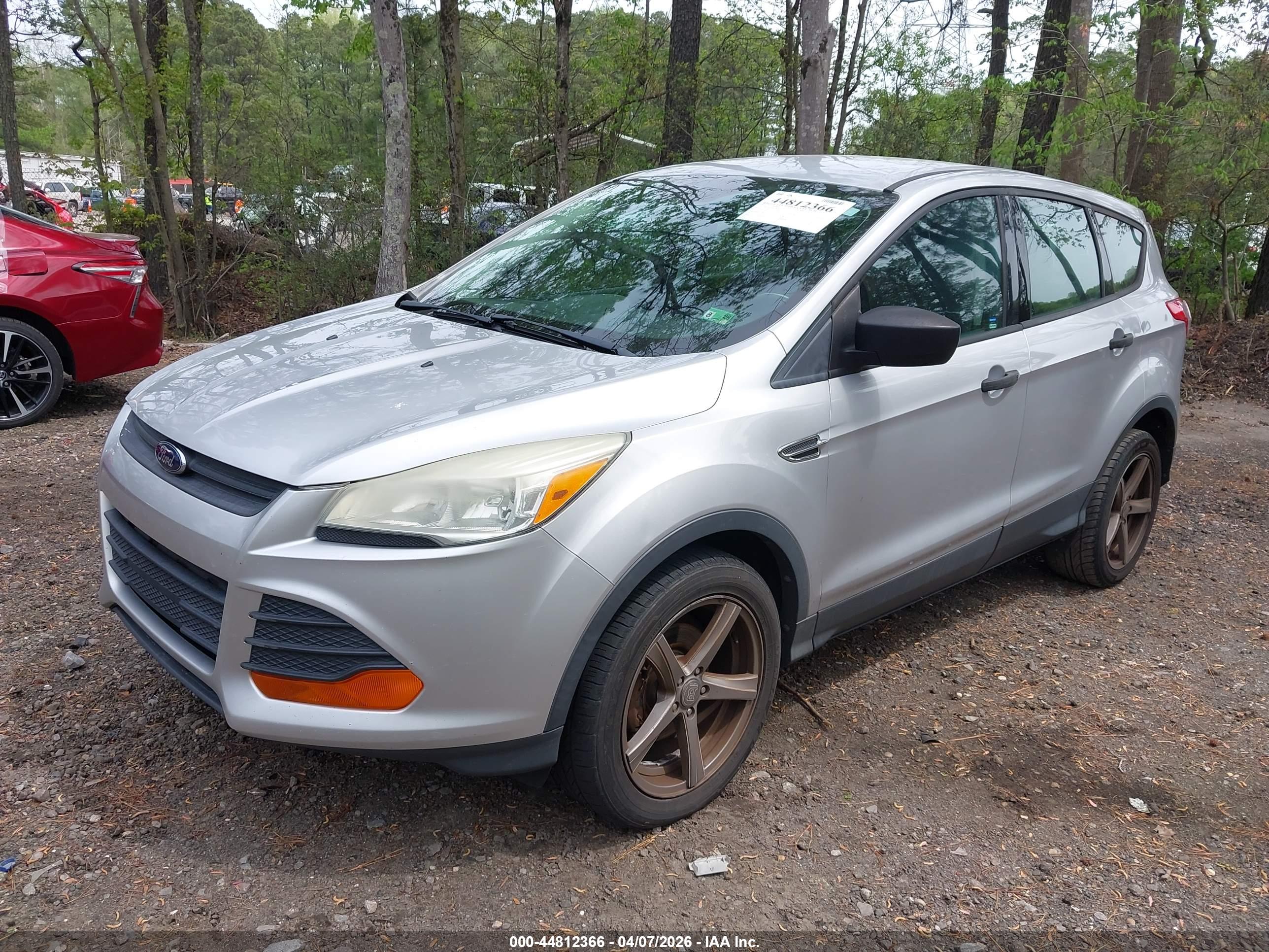 FORD ESCAPE image 2