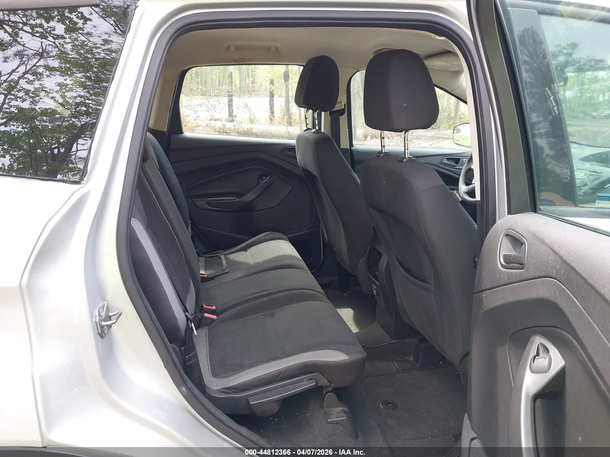 FORD ESCAPE image 8