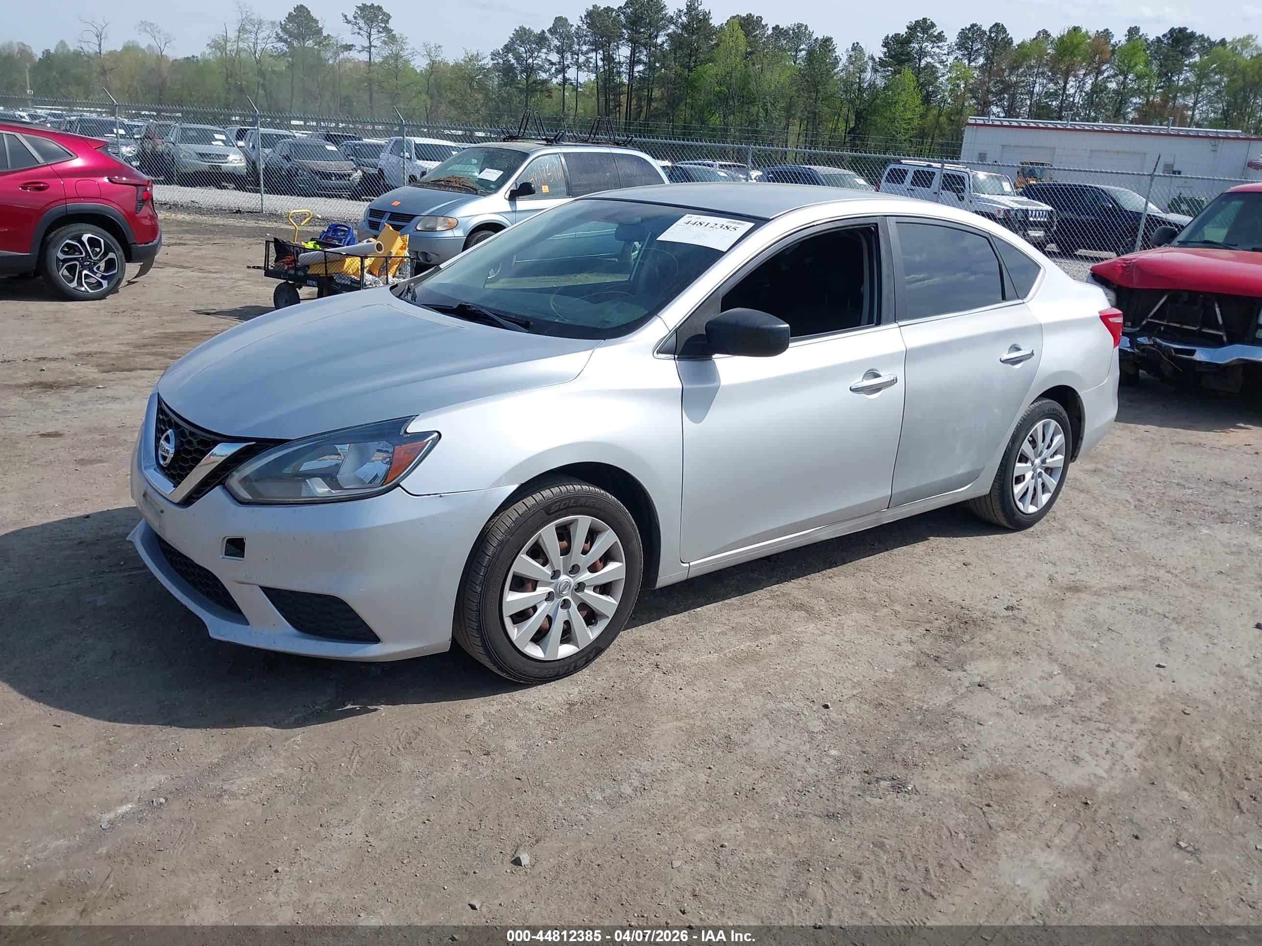 NISSAN SENTRA image 2