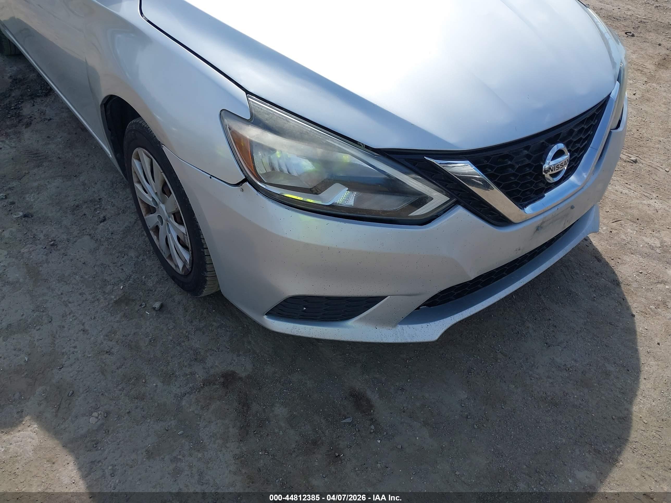 NISSAN SENTRA image 6