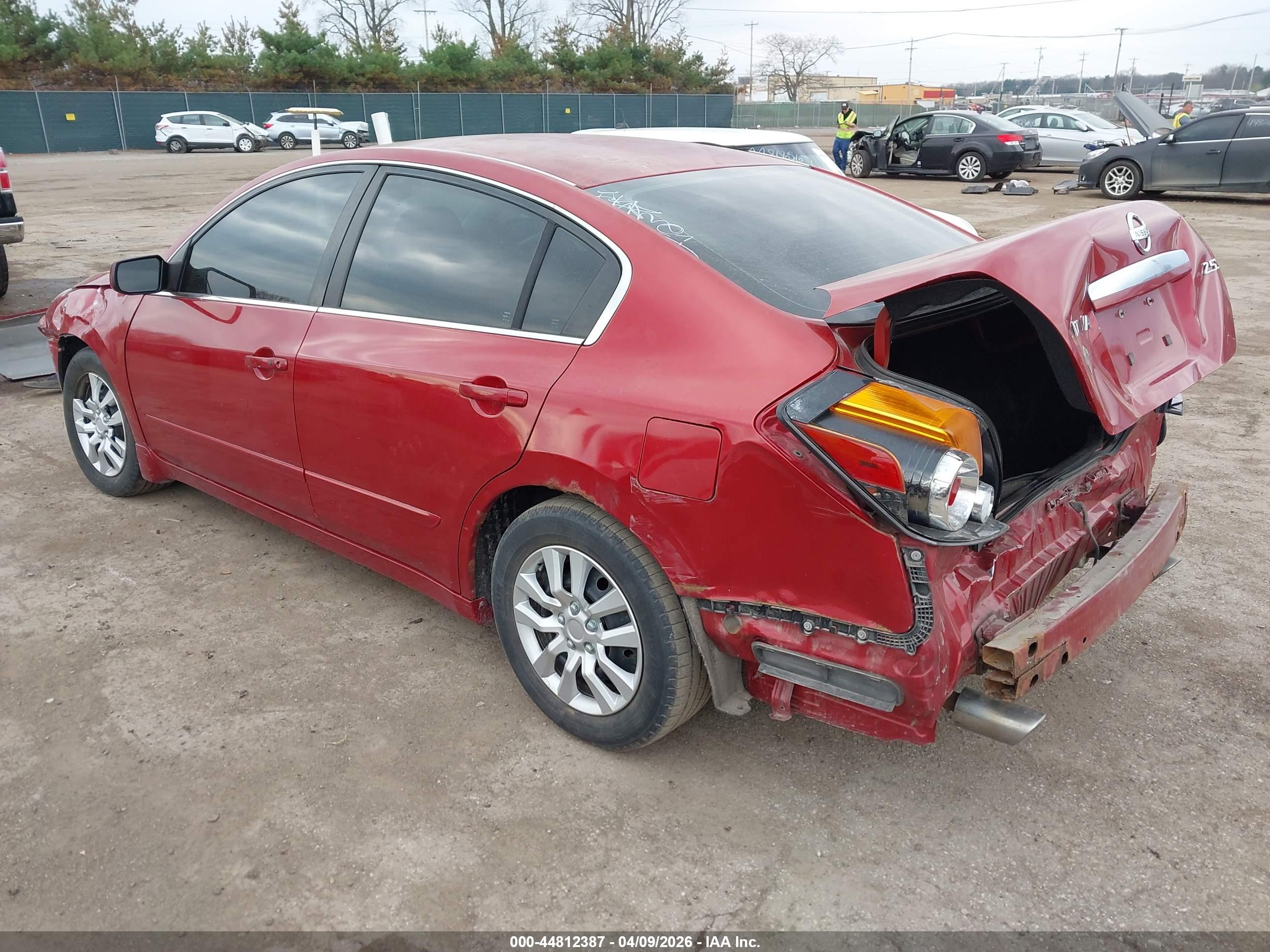 NISSAN ALTIMA image 3