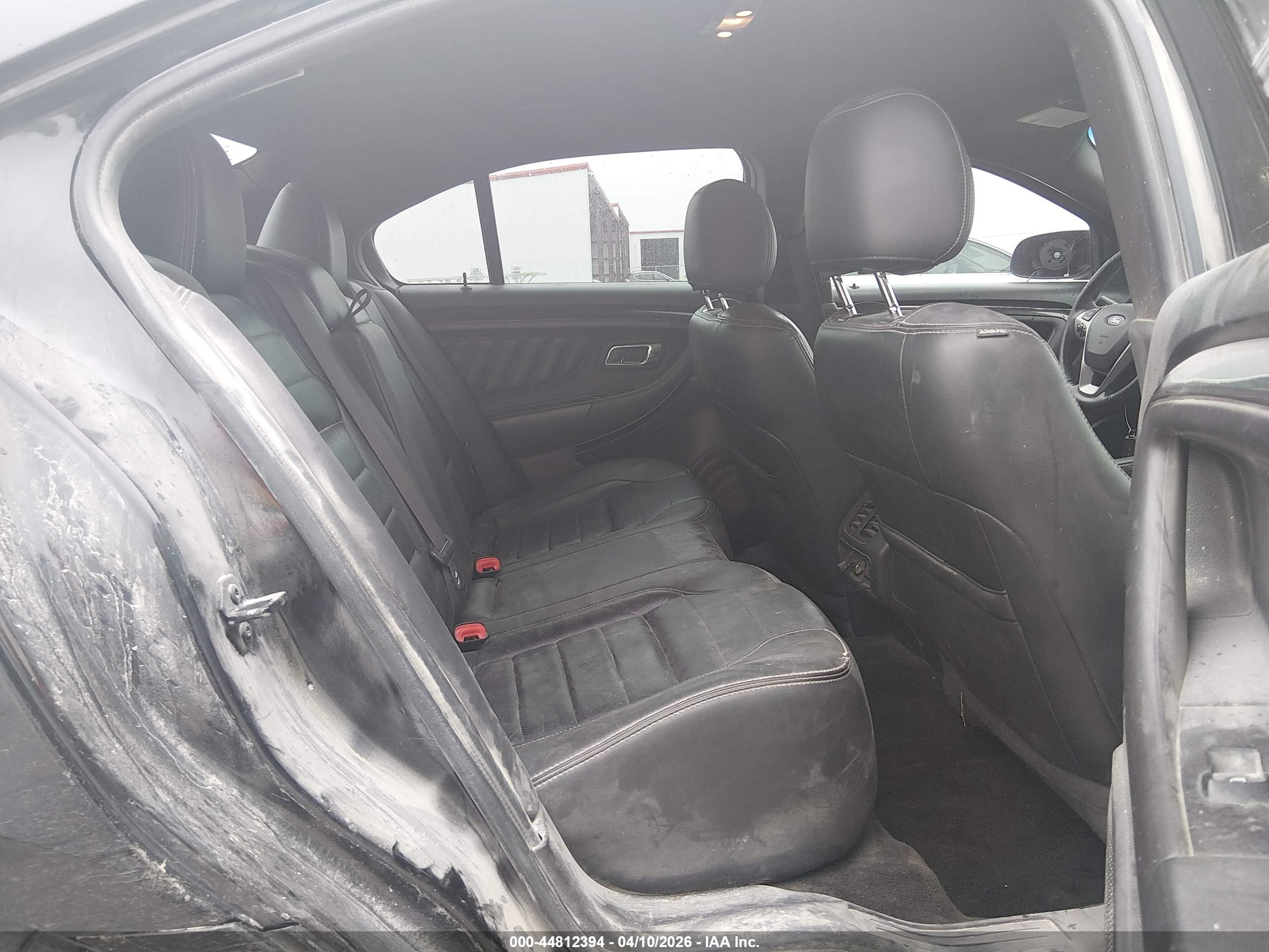 FORD TAURUS image 8
