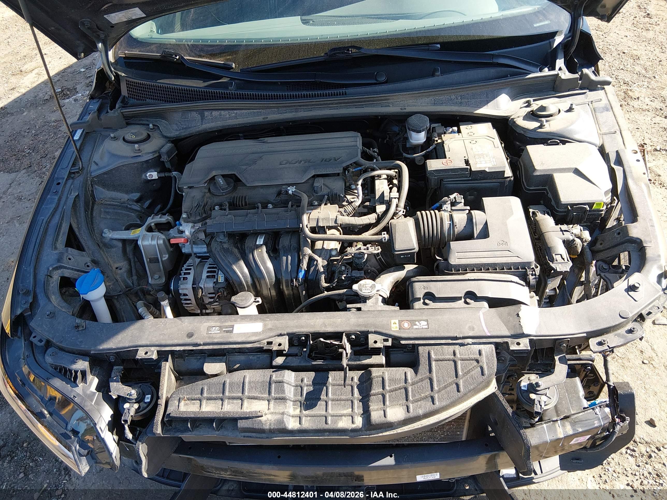 HYUNDAI ELANTRA image 10