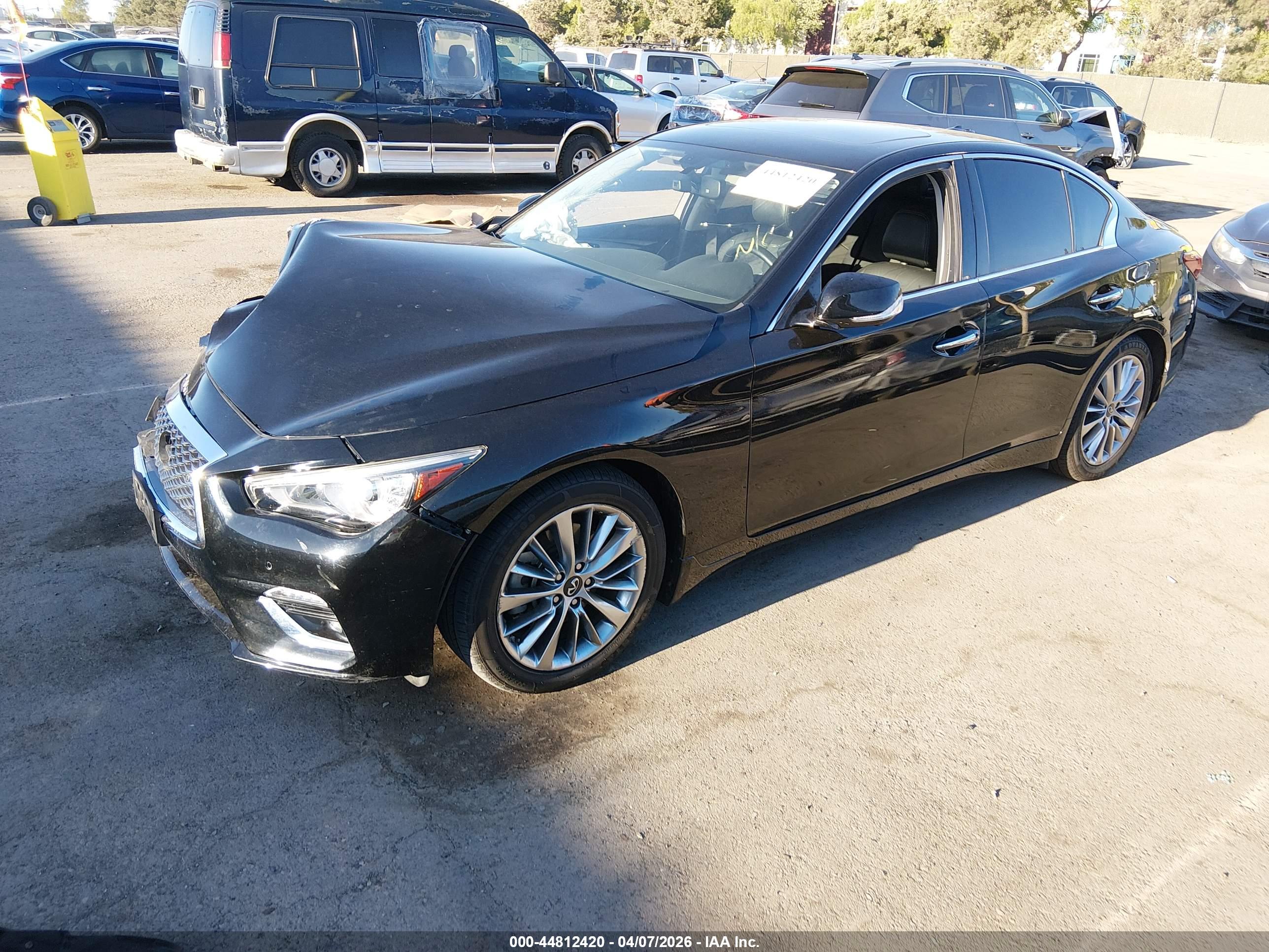 INFINITI Q50 image 2