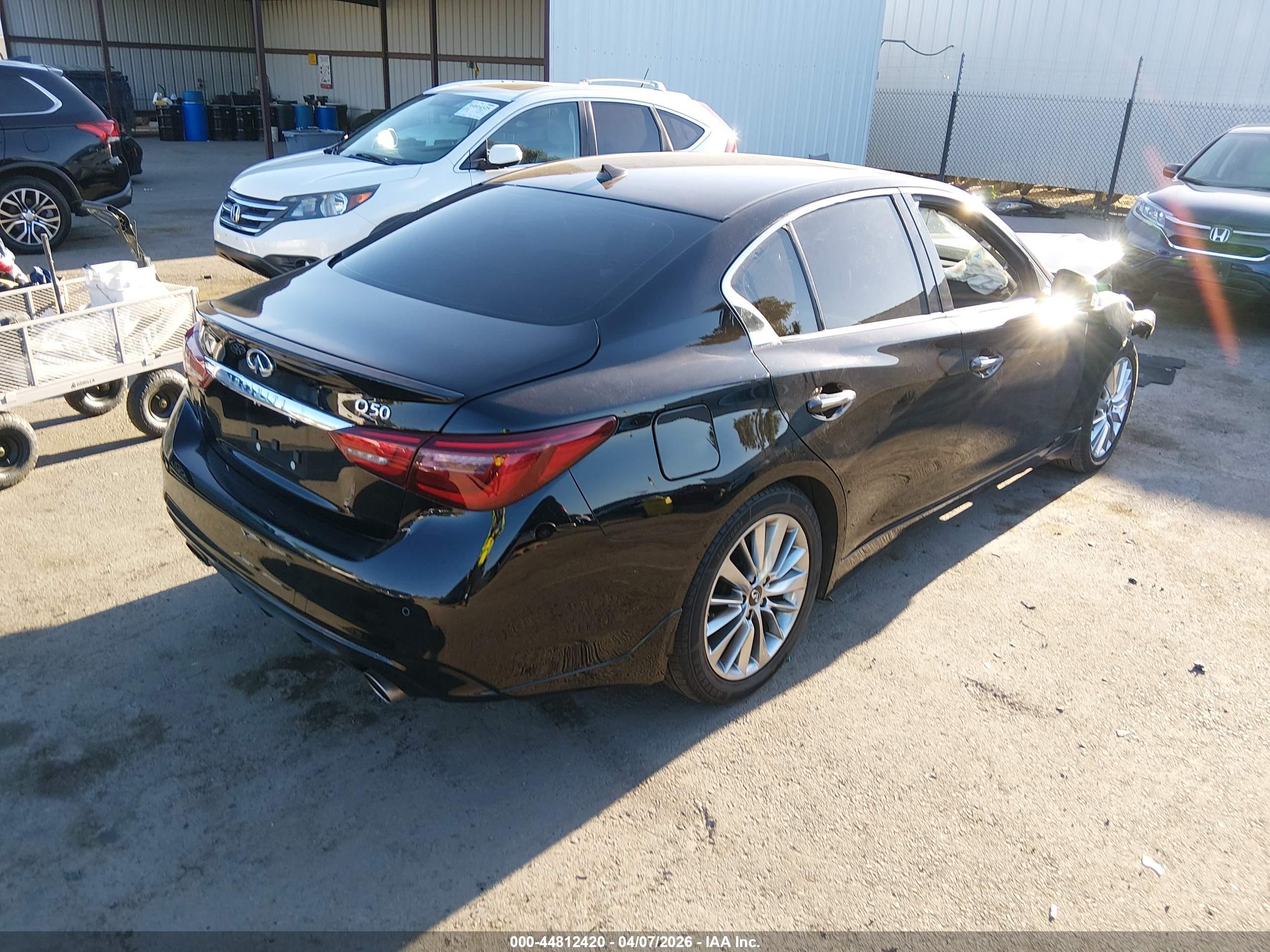 INFINITI Q50 image 4
