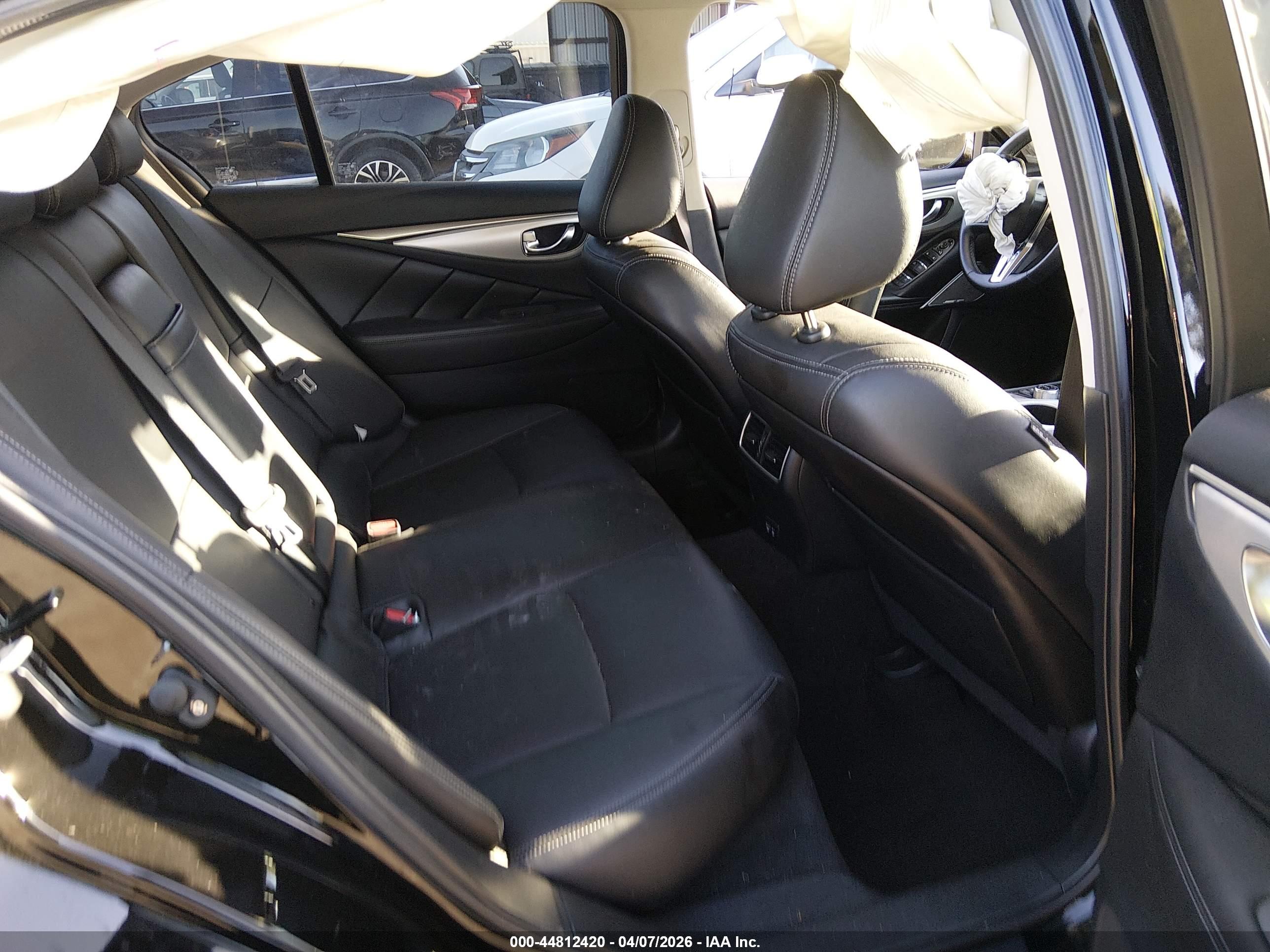INFINITI Q50 image 8