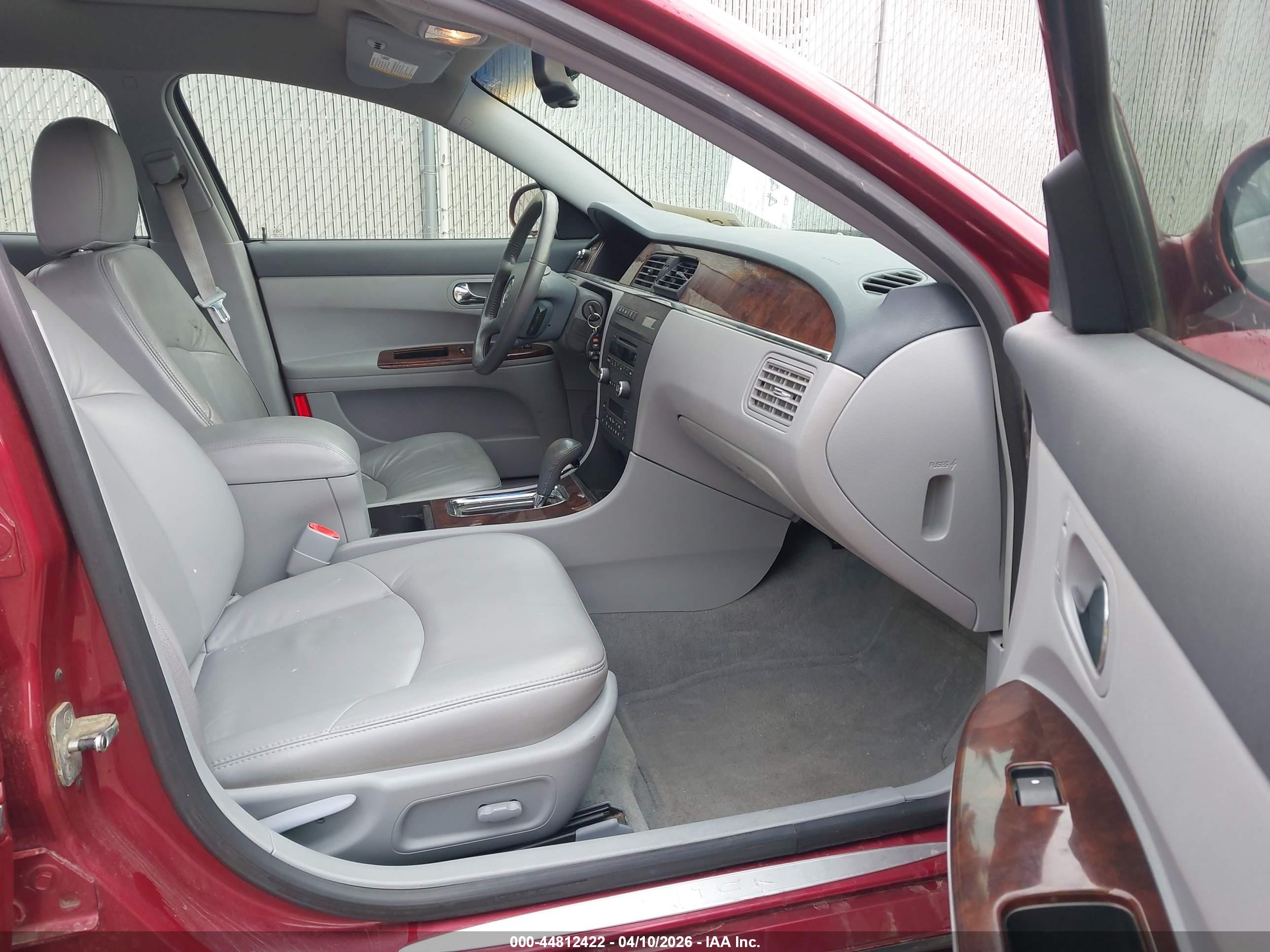 BUICK LACROSSE image 5