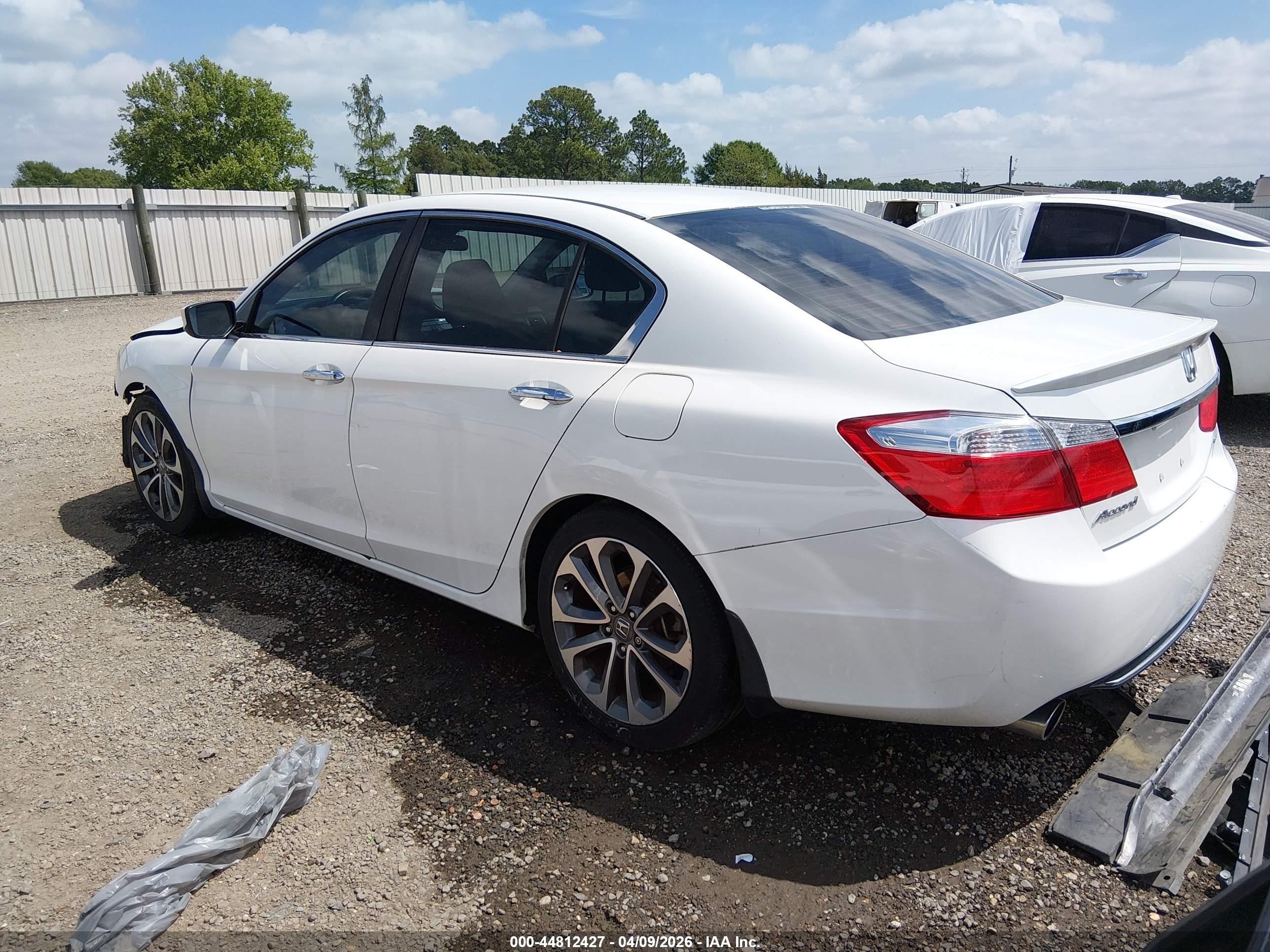 HONDA ACCORD image 3