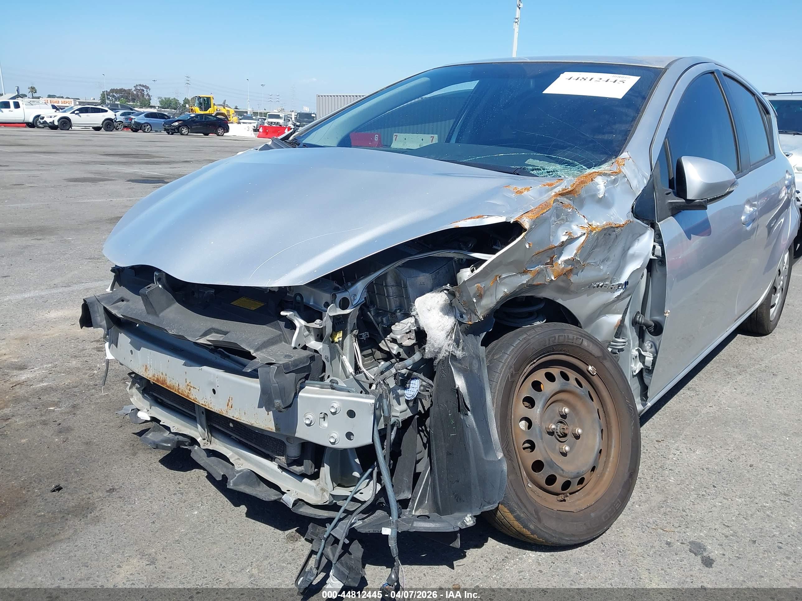 TOYOTA PRIUS image 6