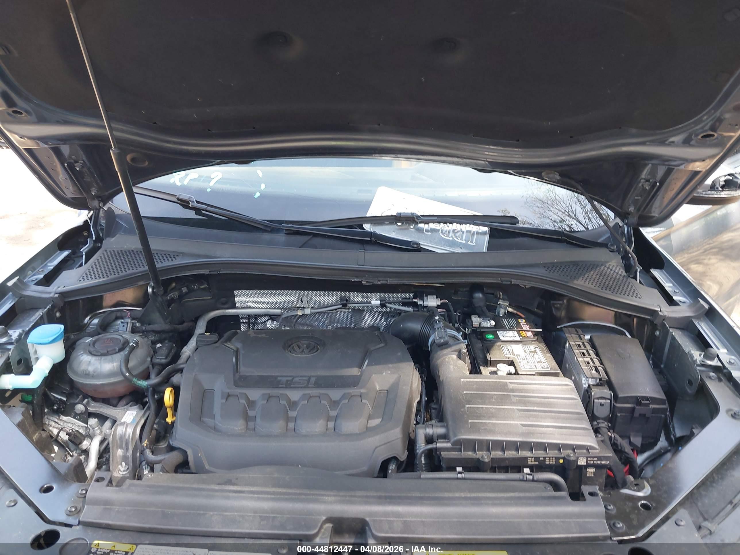 VOLKSWAGEN TIGUAN image 10