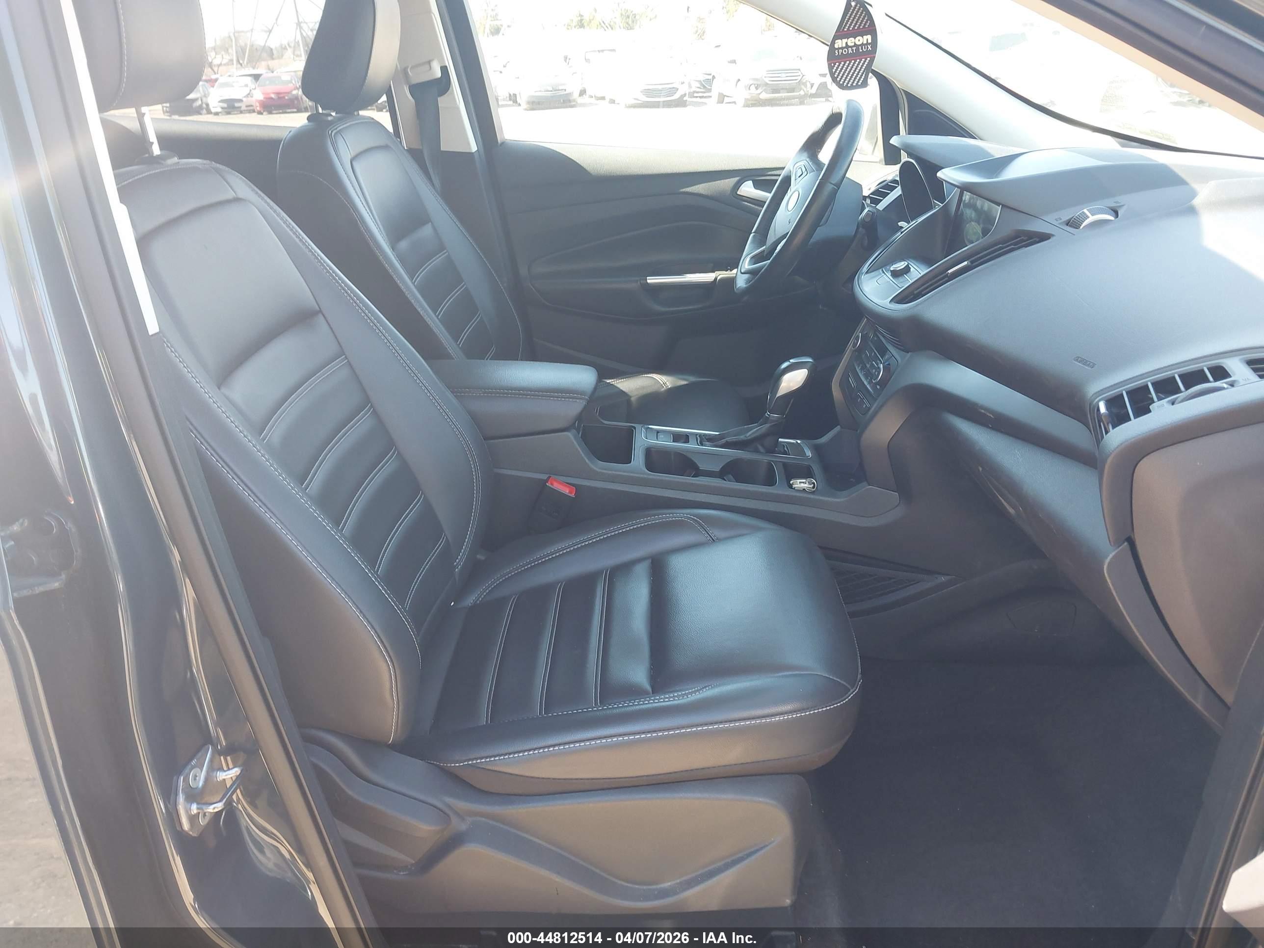 FORD ESCAPE image 5