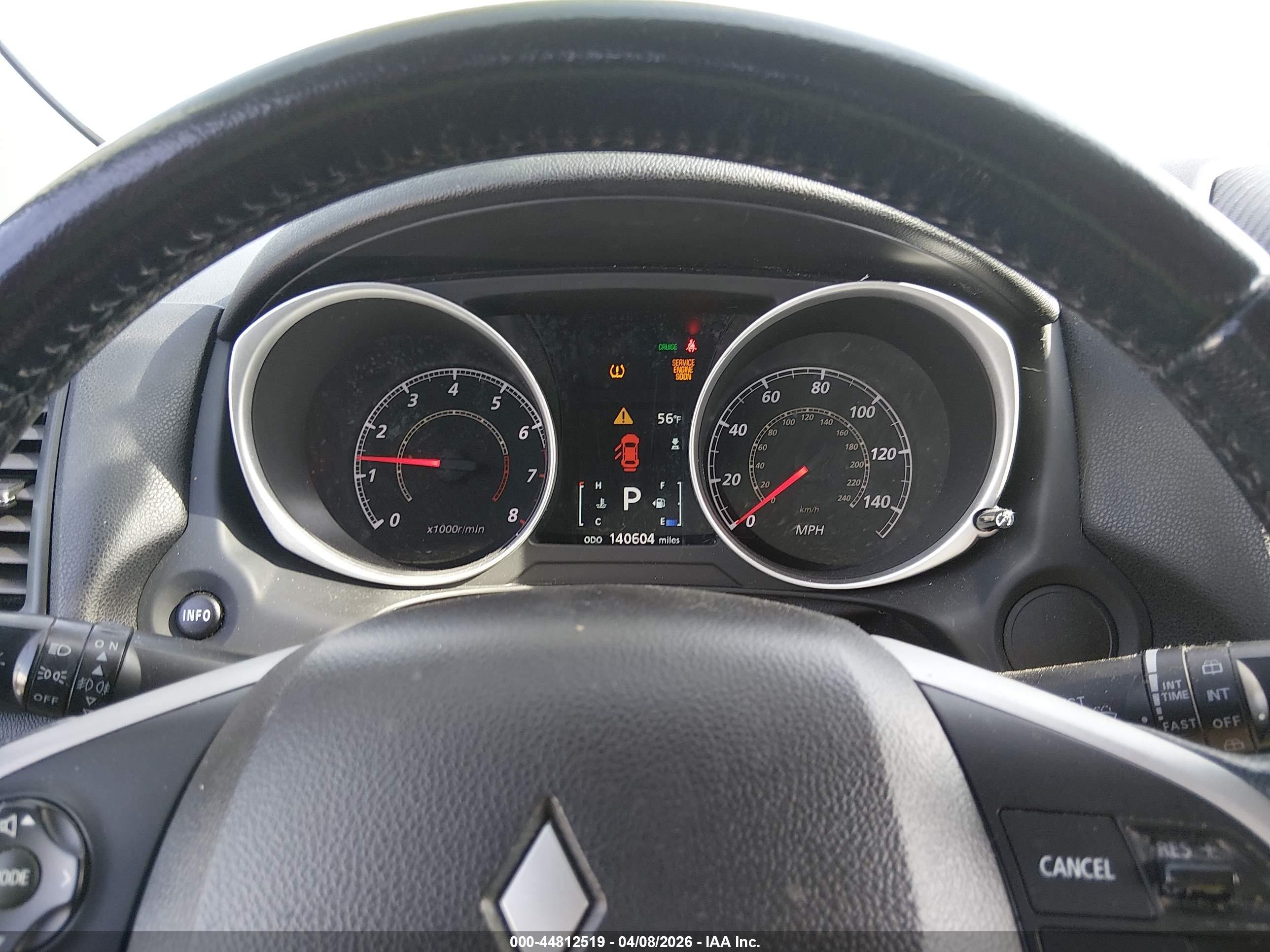 MITSUBISHI OUTLANDER image 7