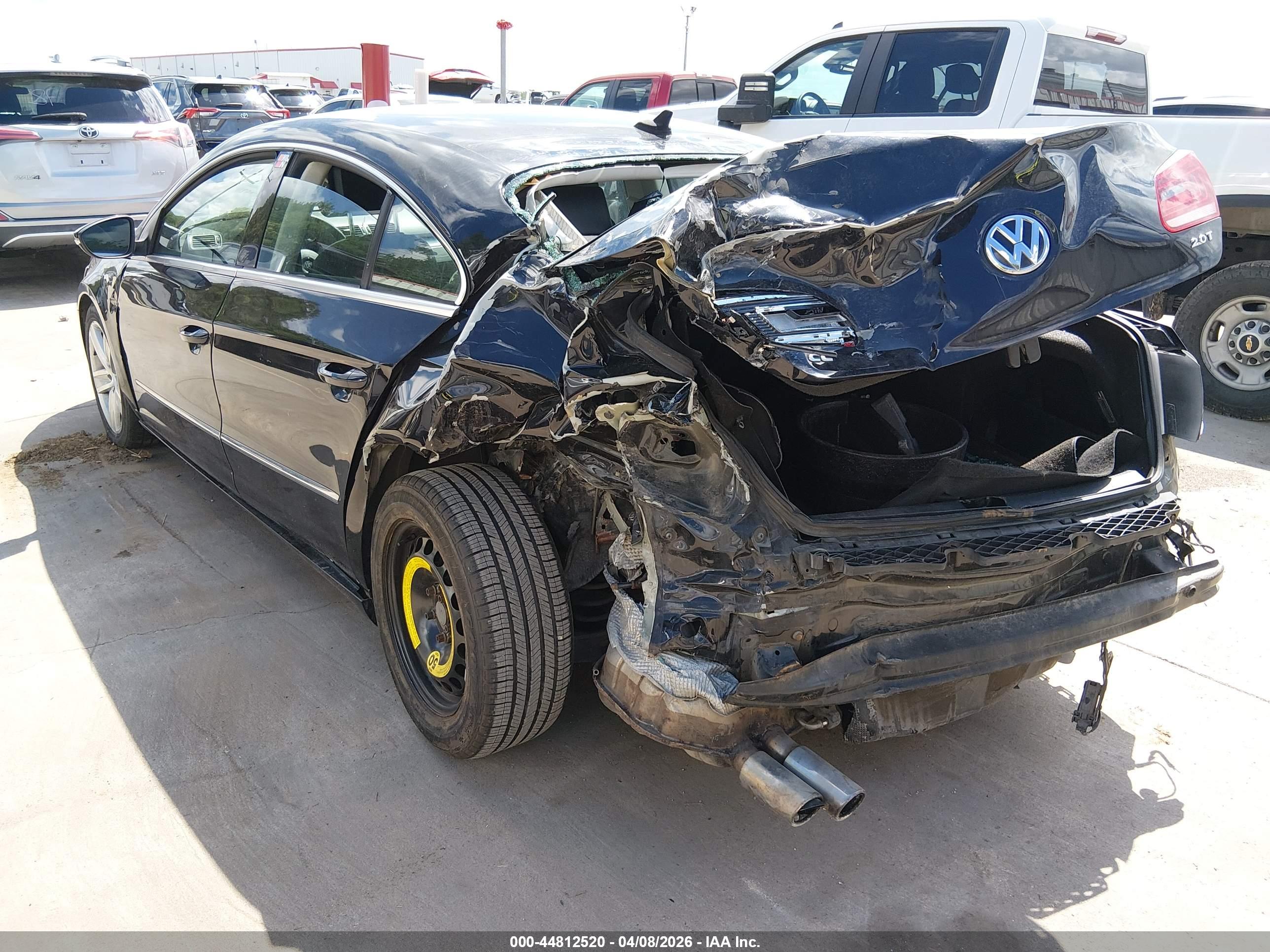 VOLKSWAGEN CC image 3