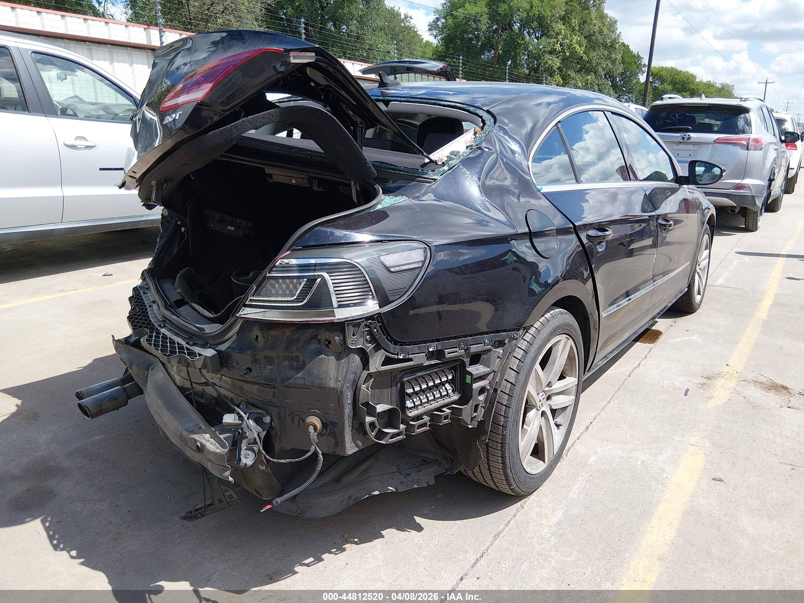 VOLKSWAGEN CC image 4